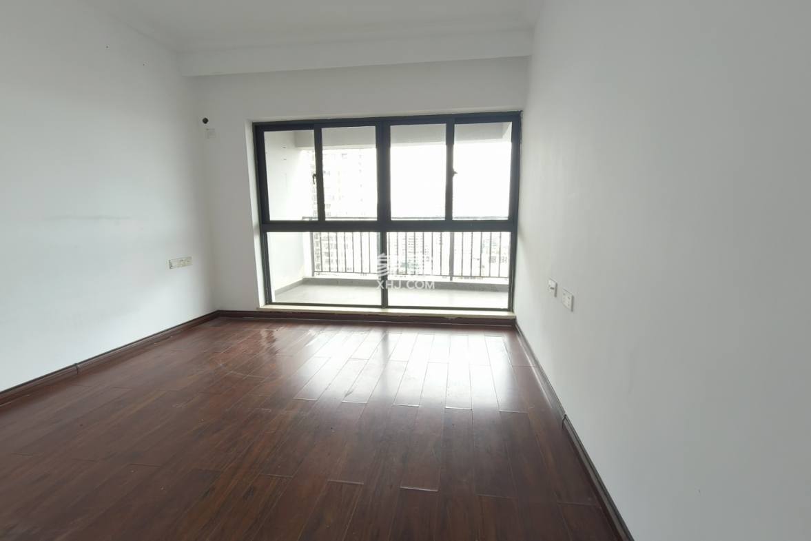 椰岛广场 2室2厅1卫 2700.0元/月 椰岛广场 2室2厅1卫 2700.0元/月室内图