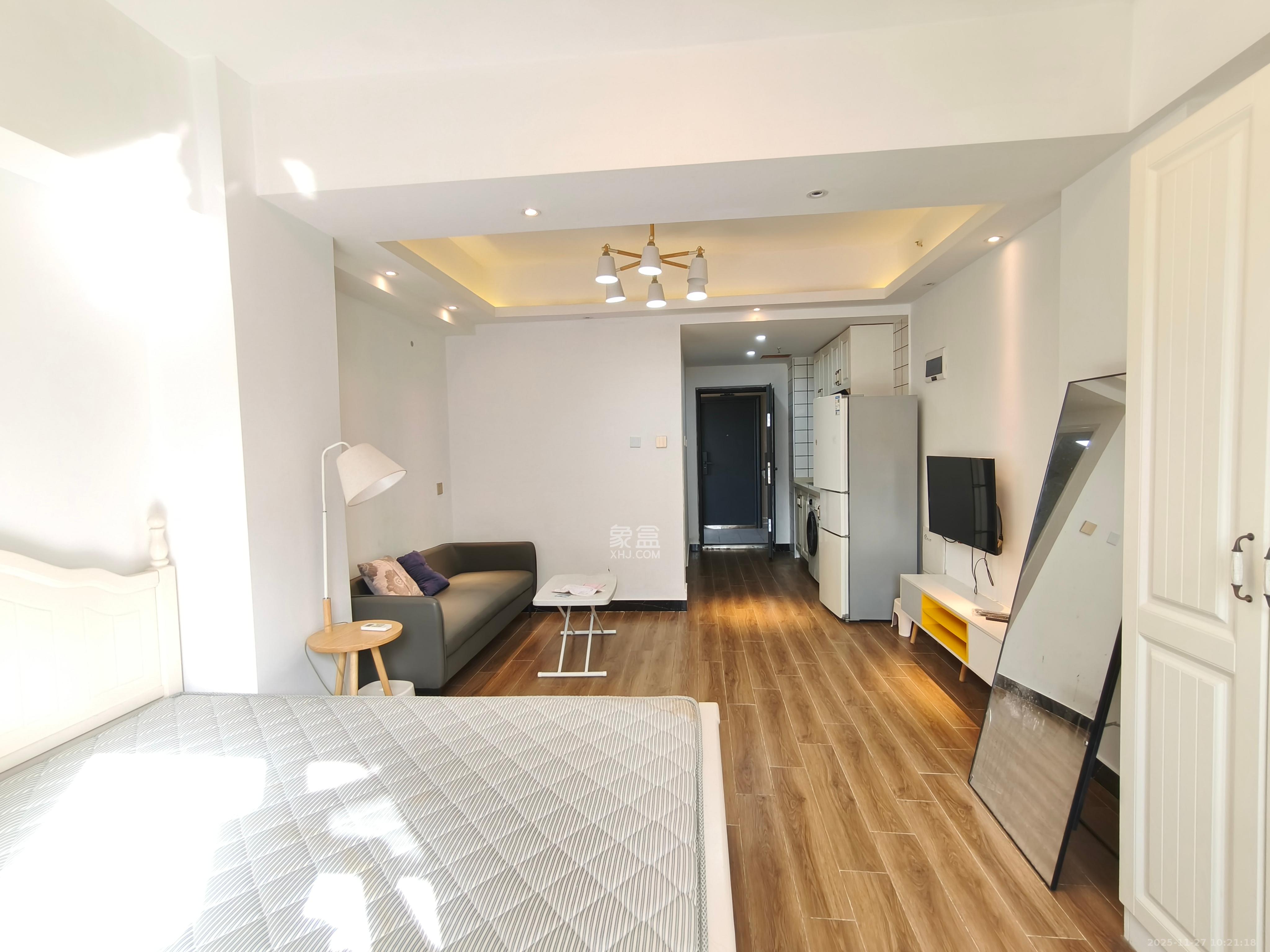 芙蓉万国城MOMA(卓越汇富苑) 1室1厅1卫 1500.0元/月 芙蓉万国城MOMA(卓越汇富苑) 1室1厅1卫 1500.0元/月室内图