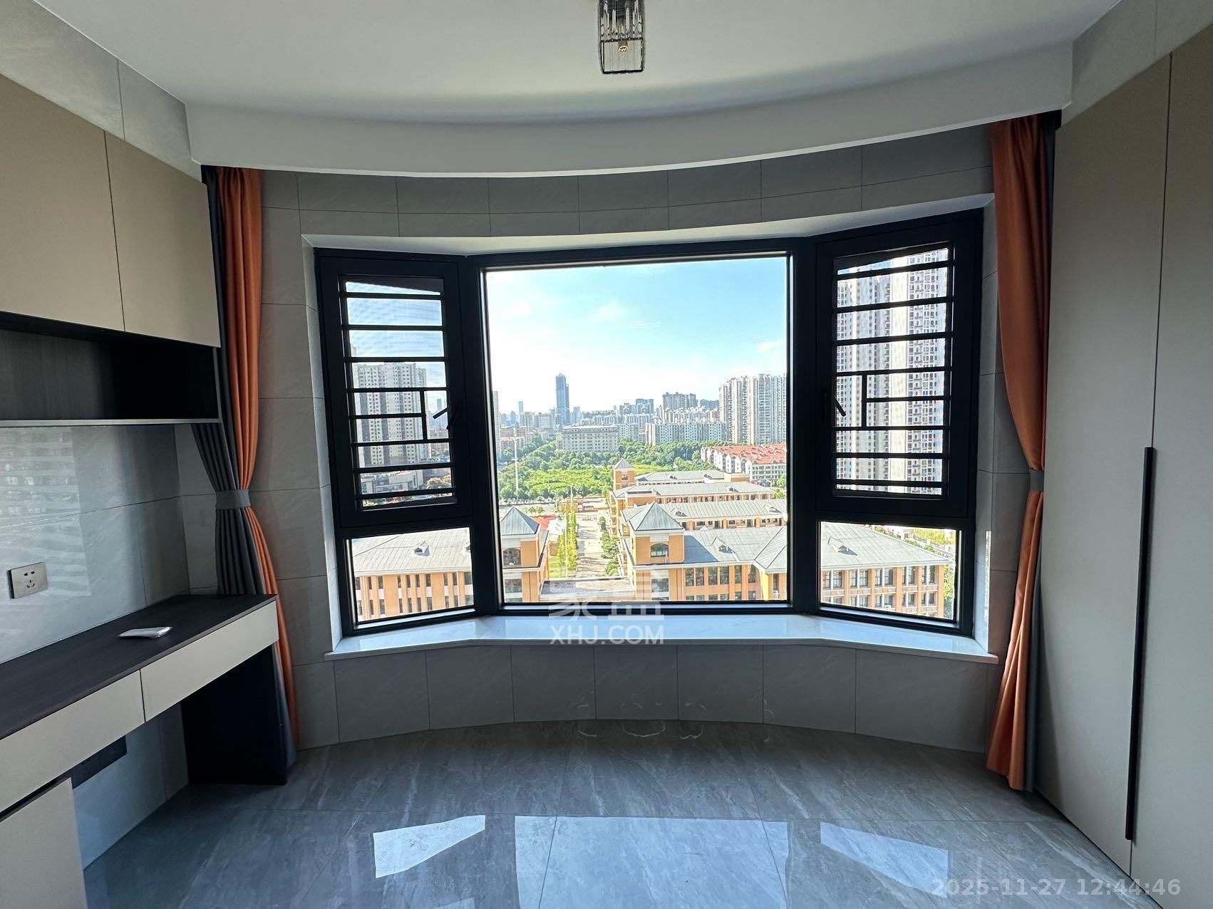 嘉雨东苑  3室2厅2卫    4380.0元/月室内图