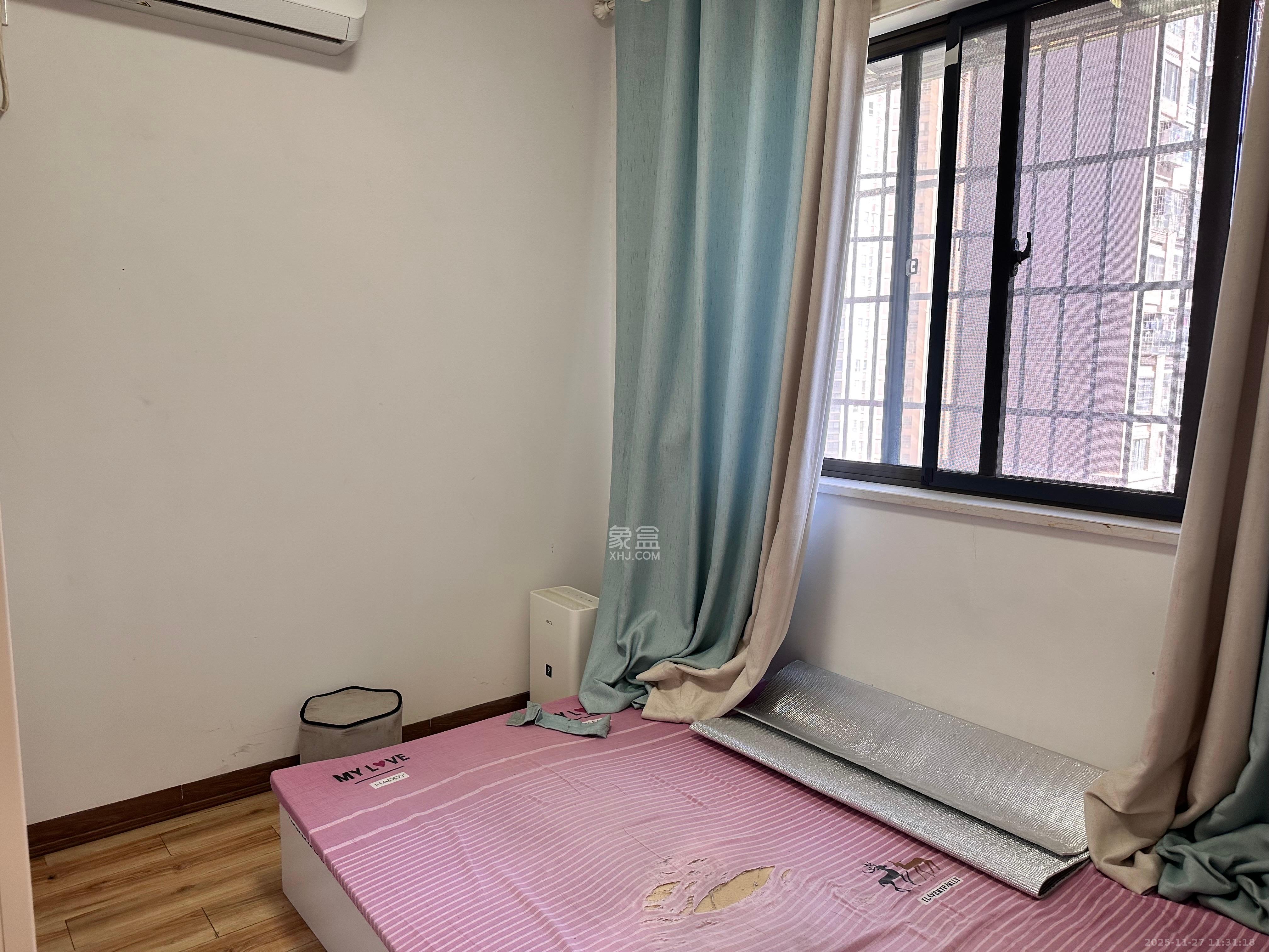 家和院  4室2厅2卫    2200.0元/月室内图