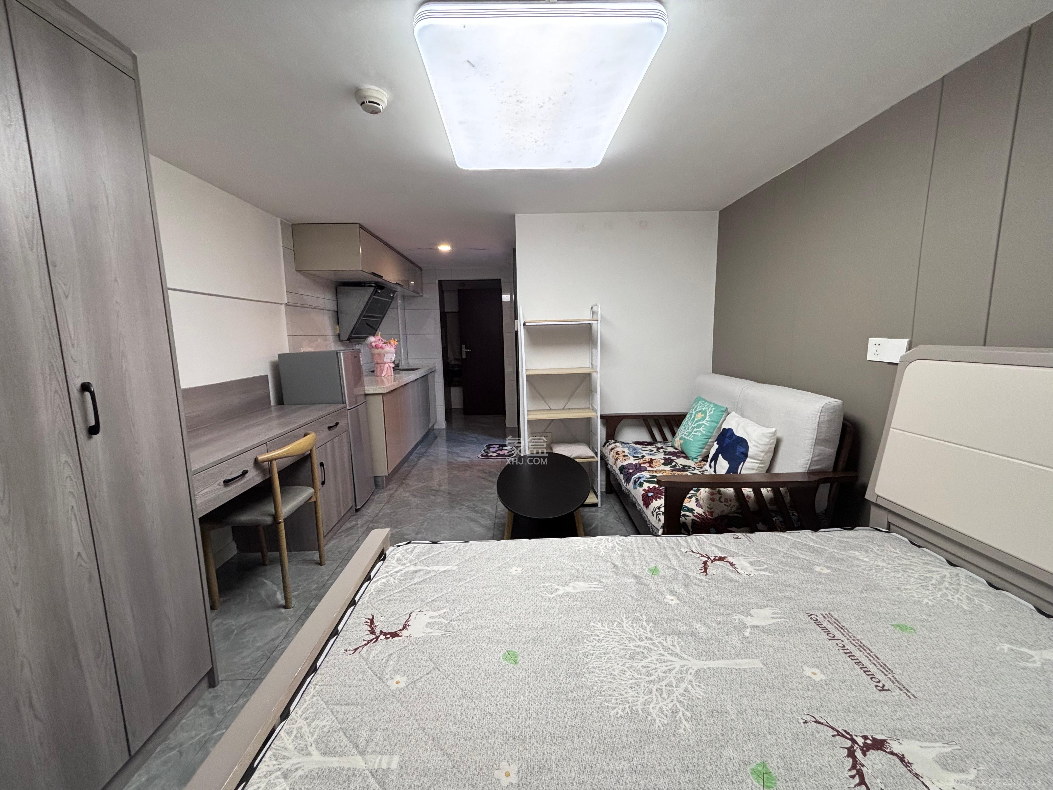 龙湖湘江星座(祺鑫星座公寓) 1室1厅1卫 1200.0元/月 龙湖湘江星座(祺鑫星座公寓) 1室1厅1卫 1200.0元/月室内图