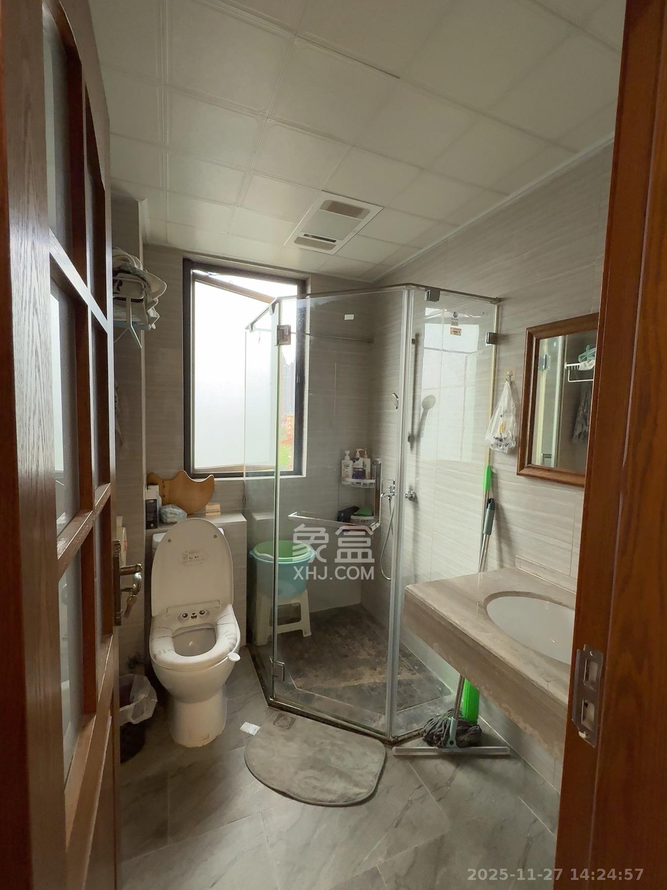 楚天逸品 4室2厅2卫 6500.0元/月 楚天逸品 4室2厅2卫 6500.0元/月室内图