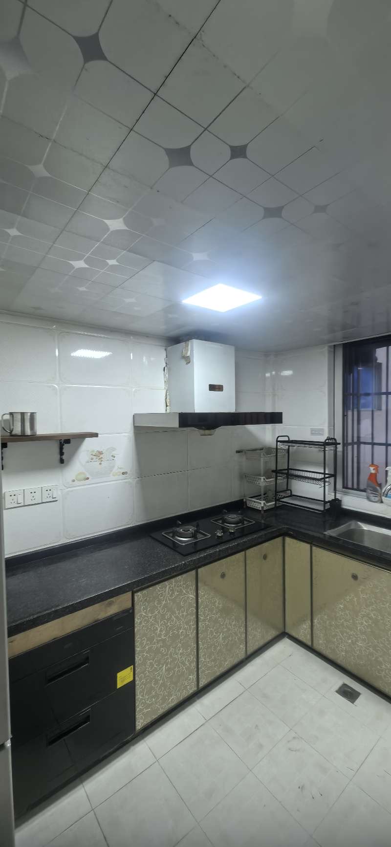 京江花园  3室2厅2卫    2600.0元/月室内图