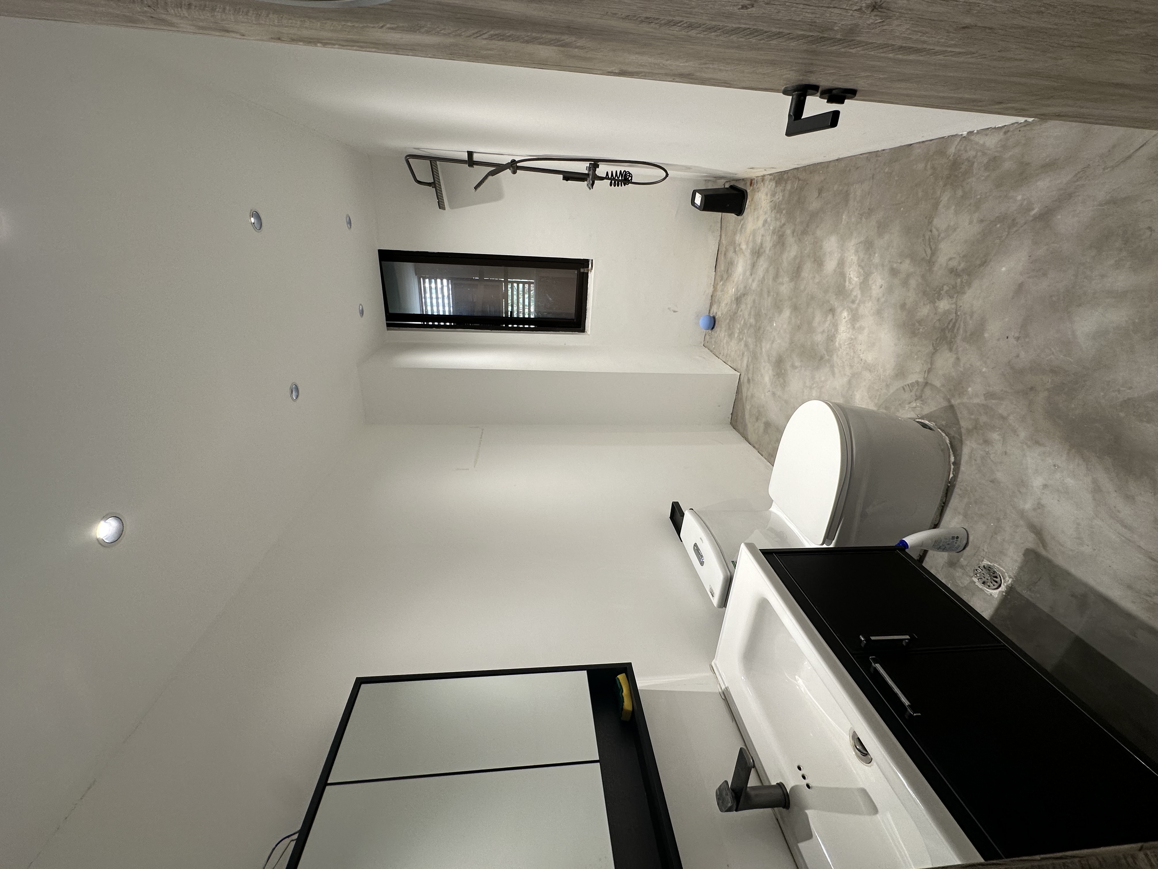 富力首府  4室2厅3卫    400.0万客厅