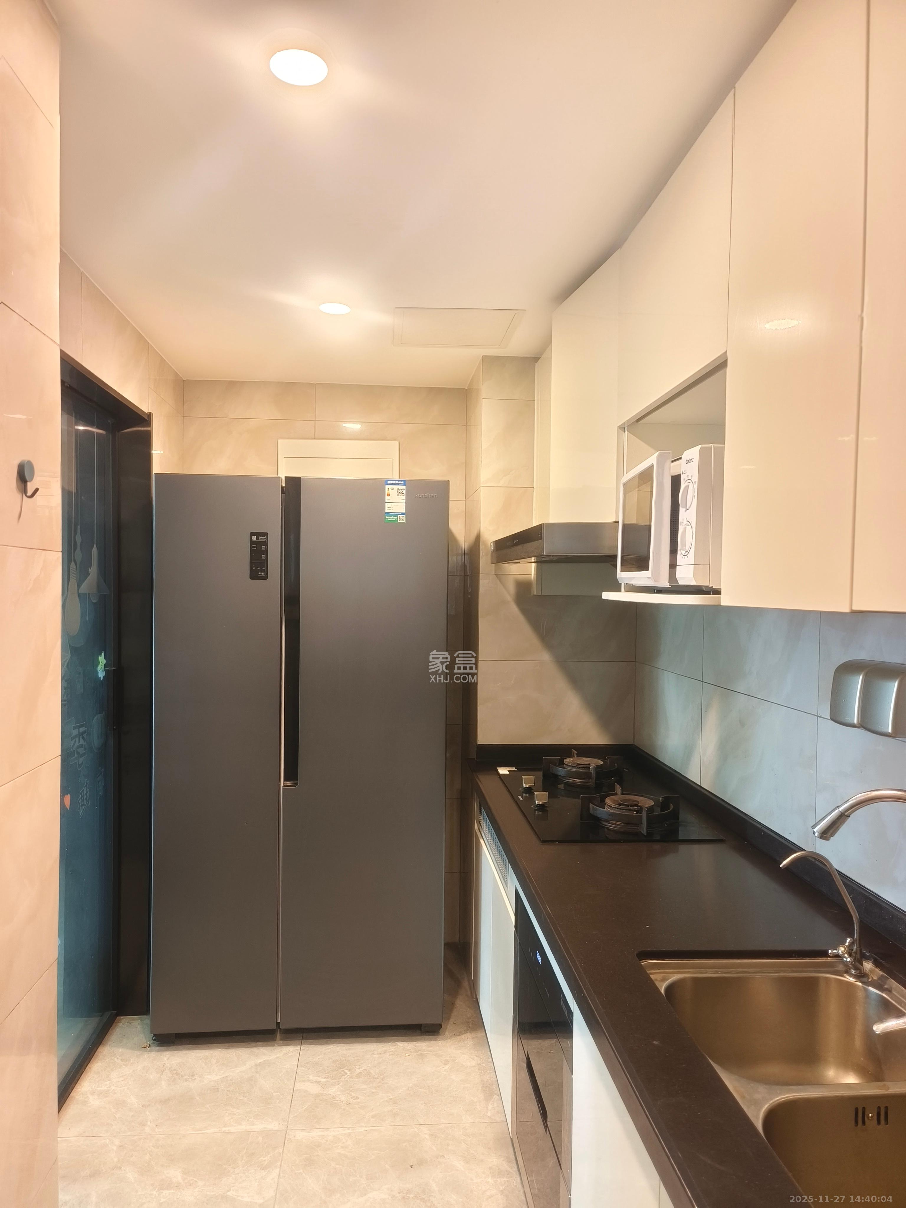 时代倾城四期  2室2厅1卫    2200.0元/月室内图