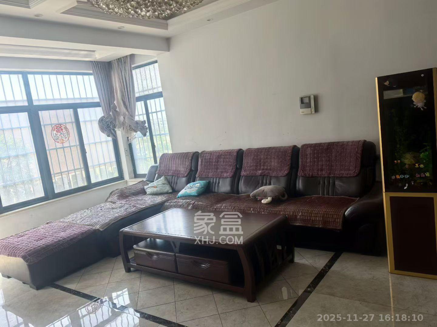 紫华郡  2室2厅1卫    2000.0元/月室内图