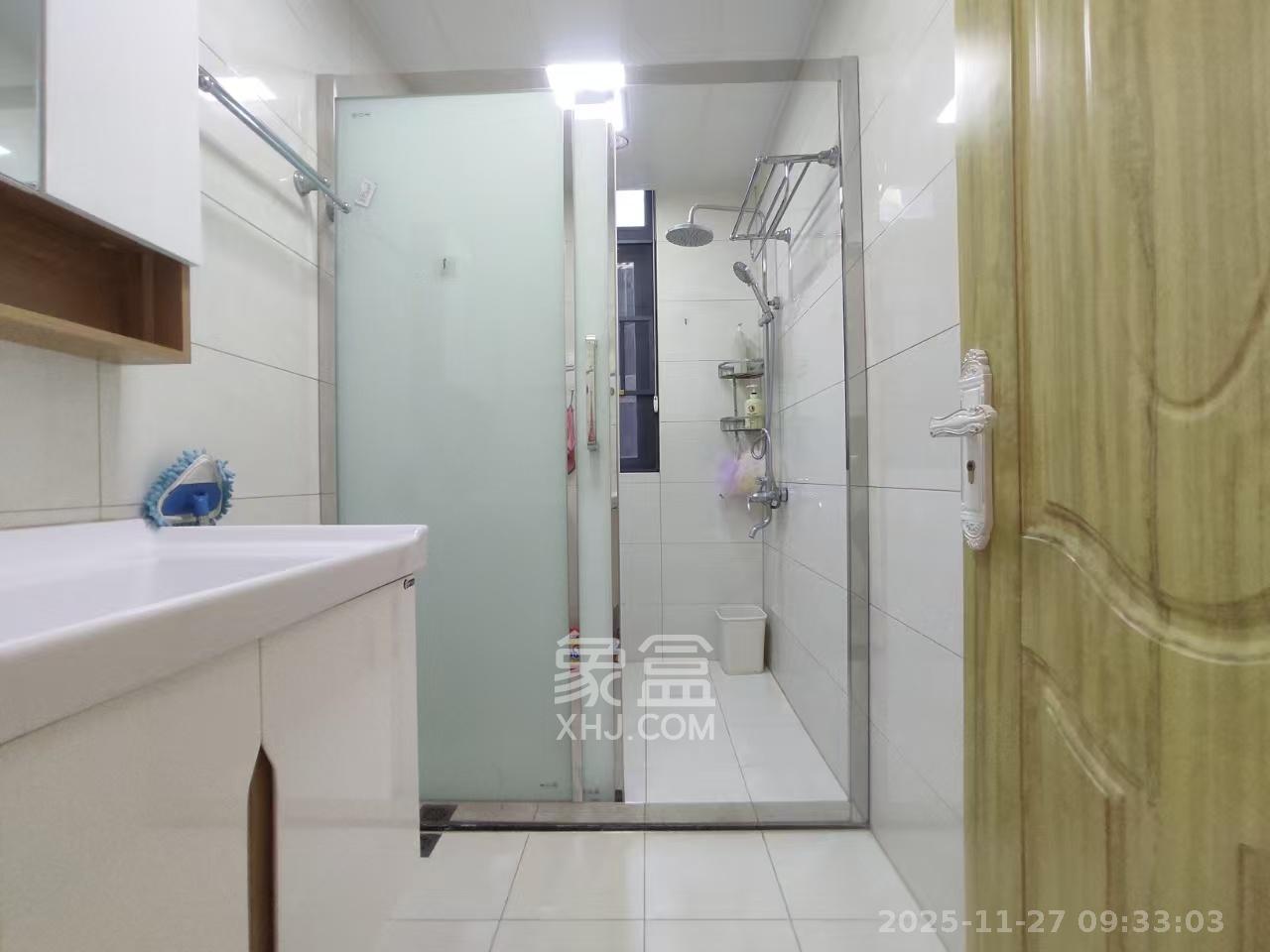 南山十里天池  4室2厅2卫    2200.0元/月室内图