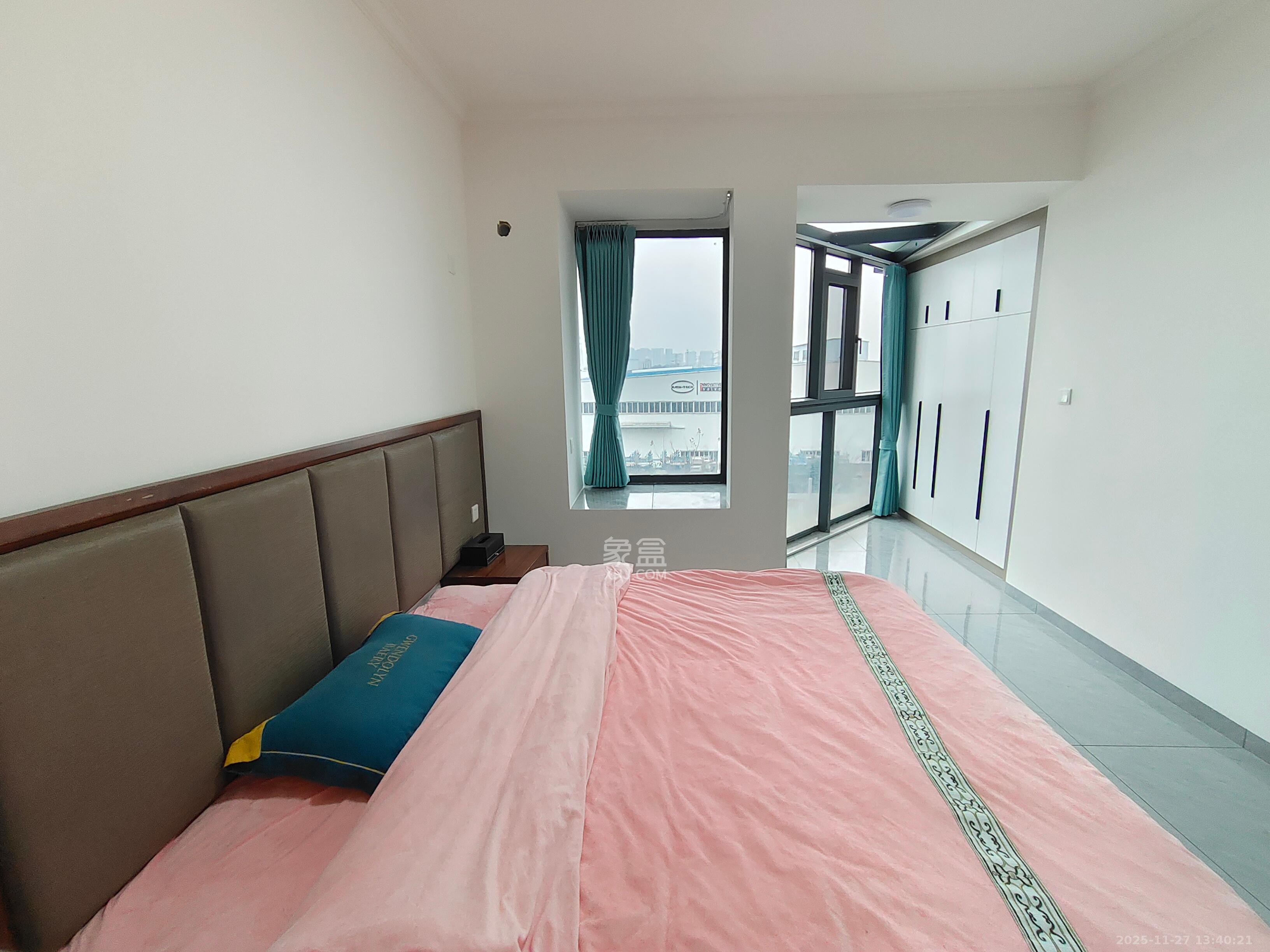 福天星中心(福天星雅苑) 4室2厅2卫 4000.0元/月 福天星中心(福天星雅苑) 4室2厅2卫 4000.0元/月室内图