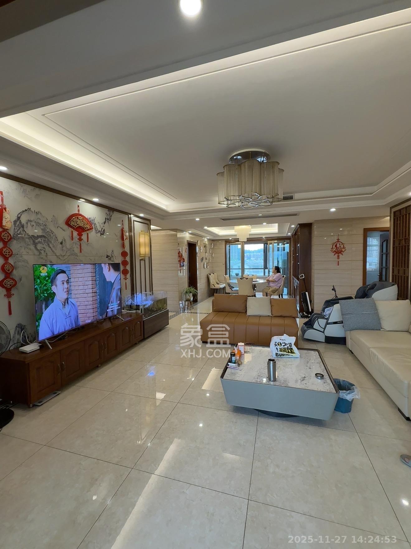 楚天逸品  4室2厅2卫    6500.0元/月室内图