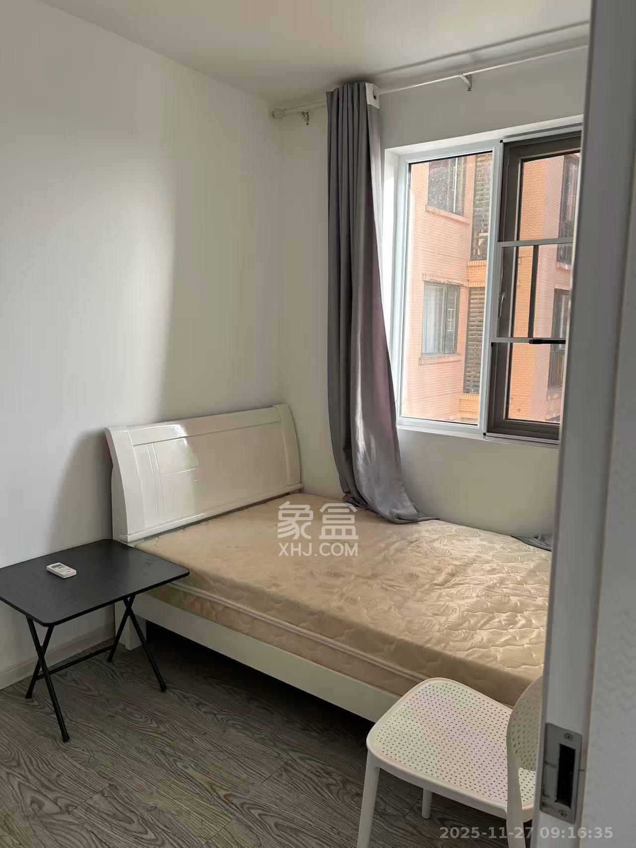 丽发新城  2室2厅1卫    1900.0元/月室内图