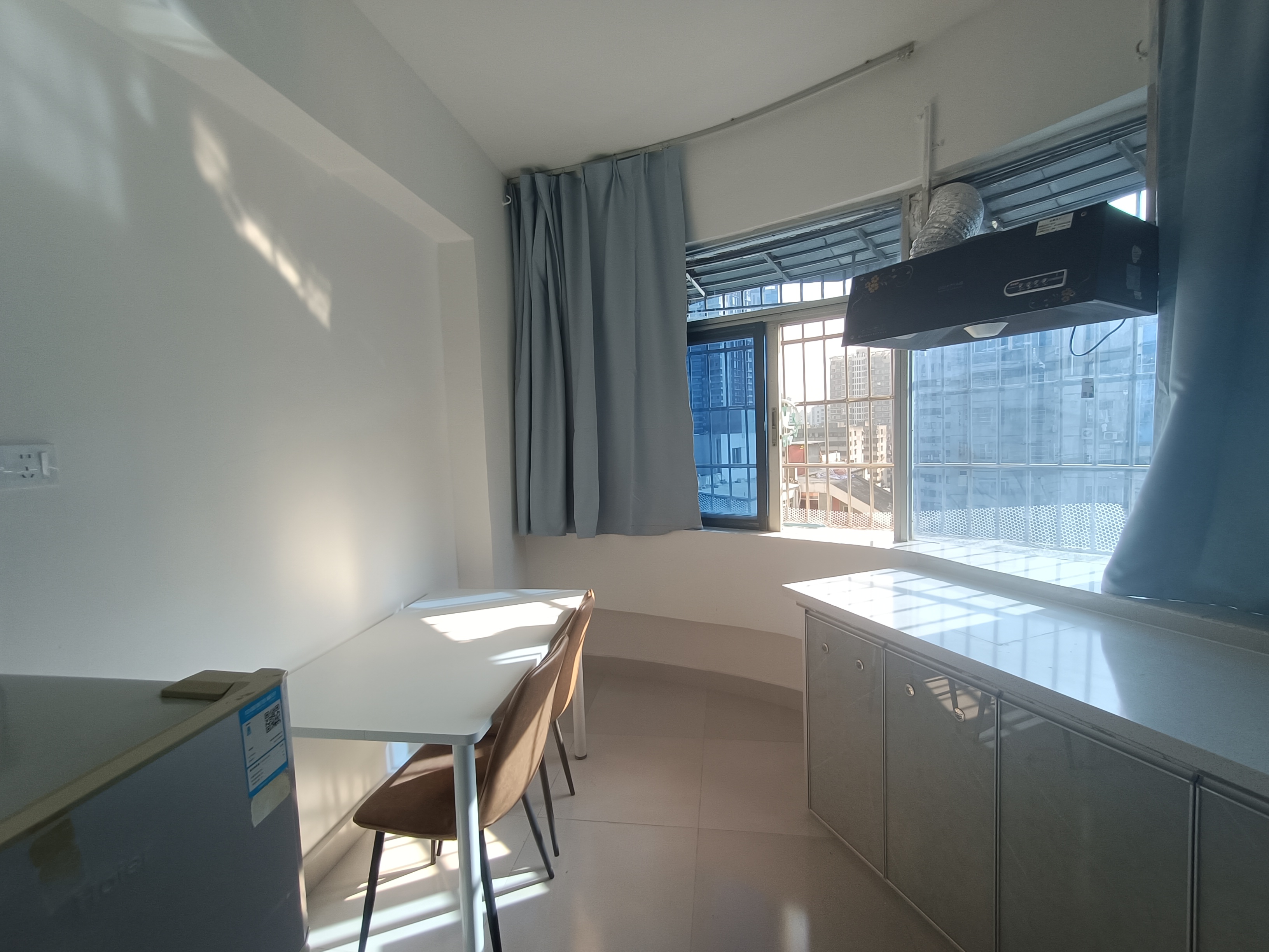 百金城小区 1室1厅1卫 1600.0元/月 百金城小区 1室1厅1卫 1600.0元/月室内图