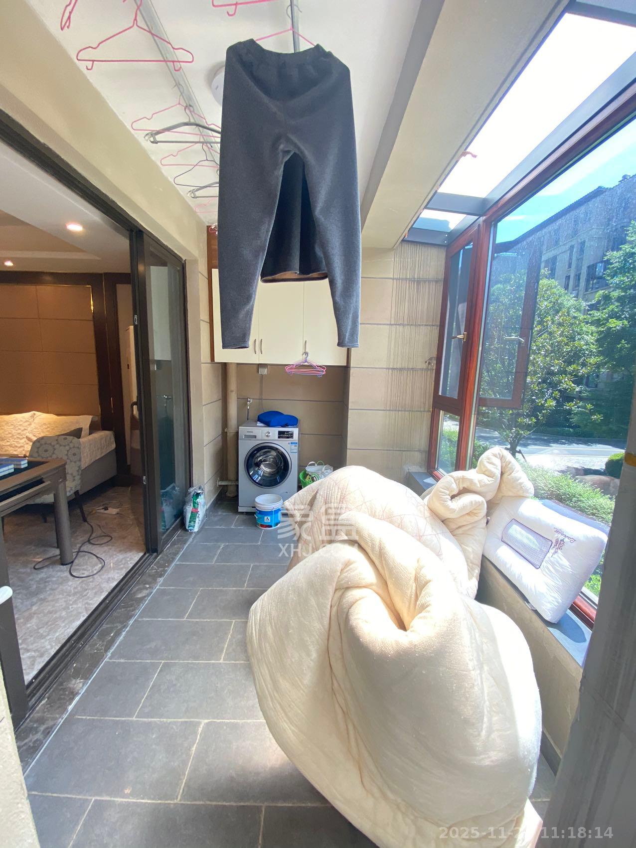 恒大御景天下城一期  3室2厅2卫    3300.0元/月室内图