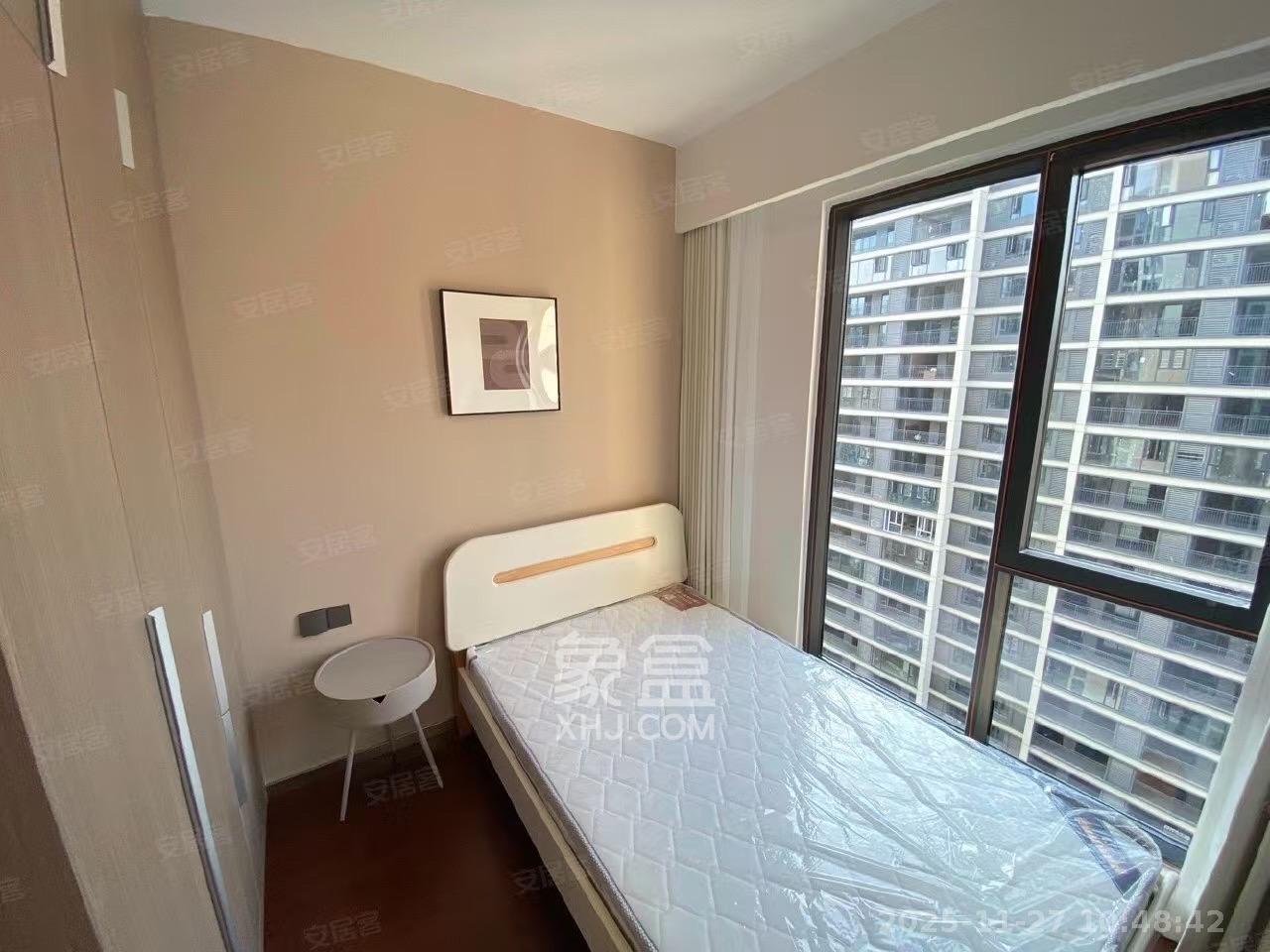 旭辉雨花郡 4室2厅2卫 4500.0元/月 旭辉雨花郡 4室2厅2卫 4500.0元/月室内图