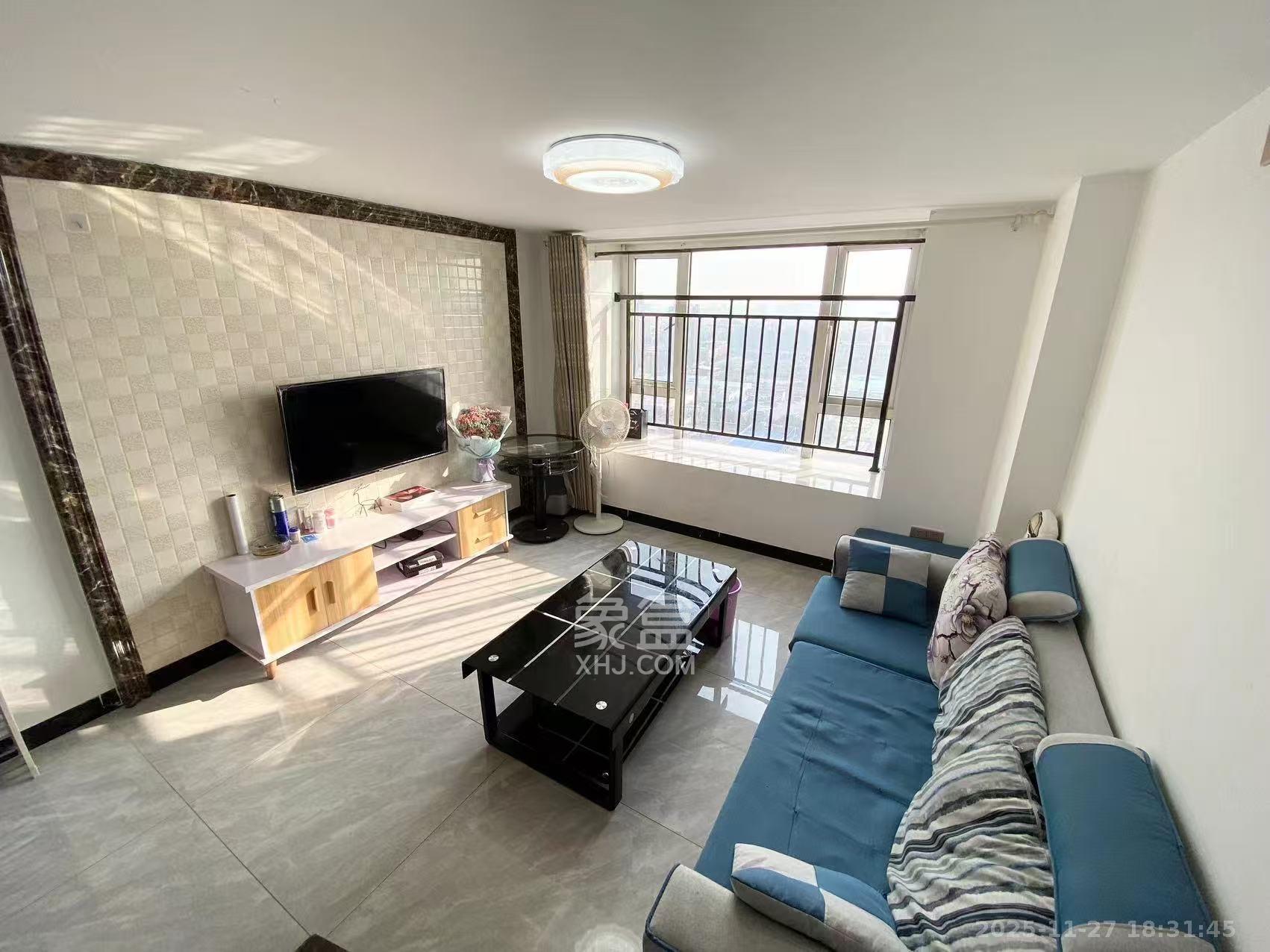 芙蓉万国城MOMA（卓越汇富苑）  2室1厅1卫    1500.0元/月室内图