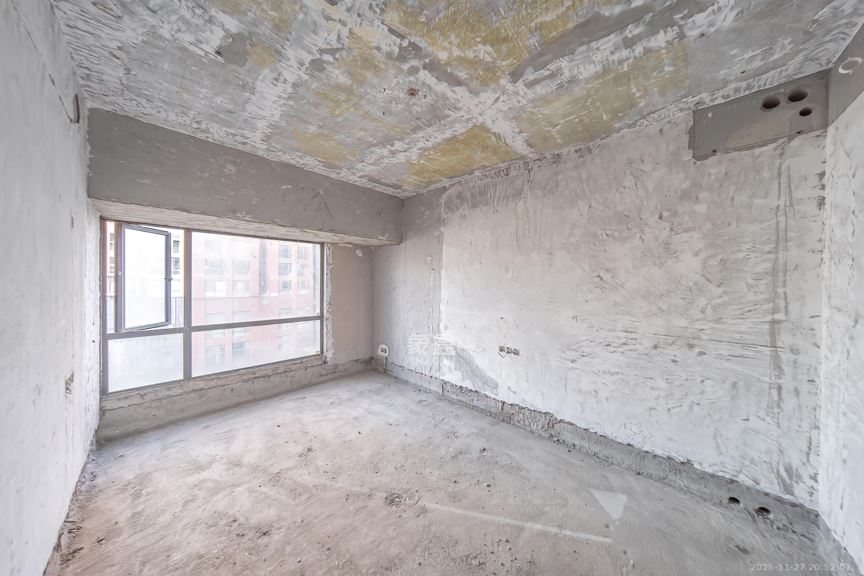 公园9号  4室2厅2卫    219.8万卧室