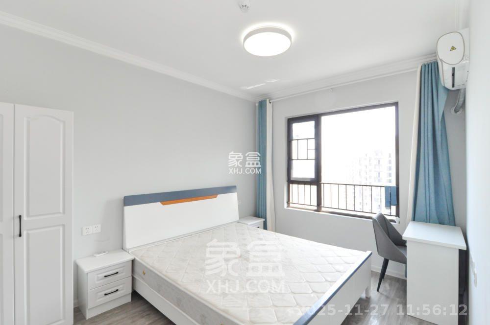 卓越浅水湾  3室2厅2卫    2700.0元/月室内图