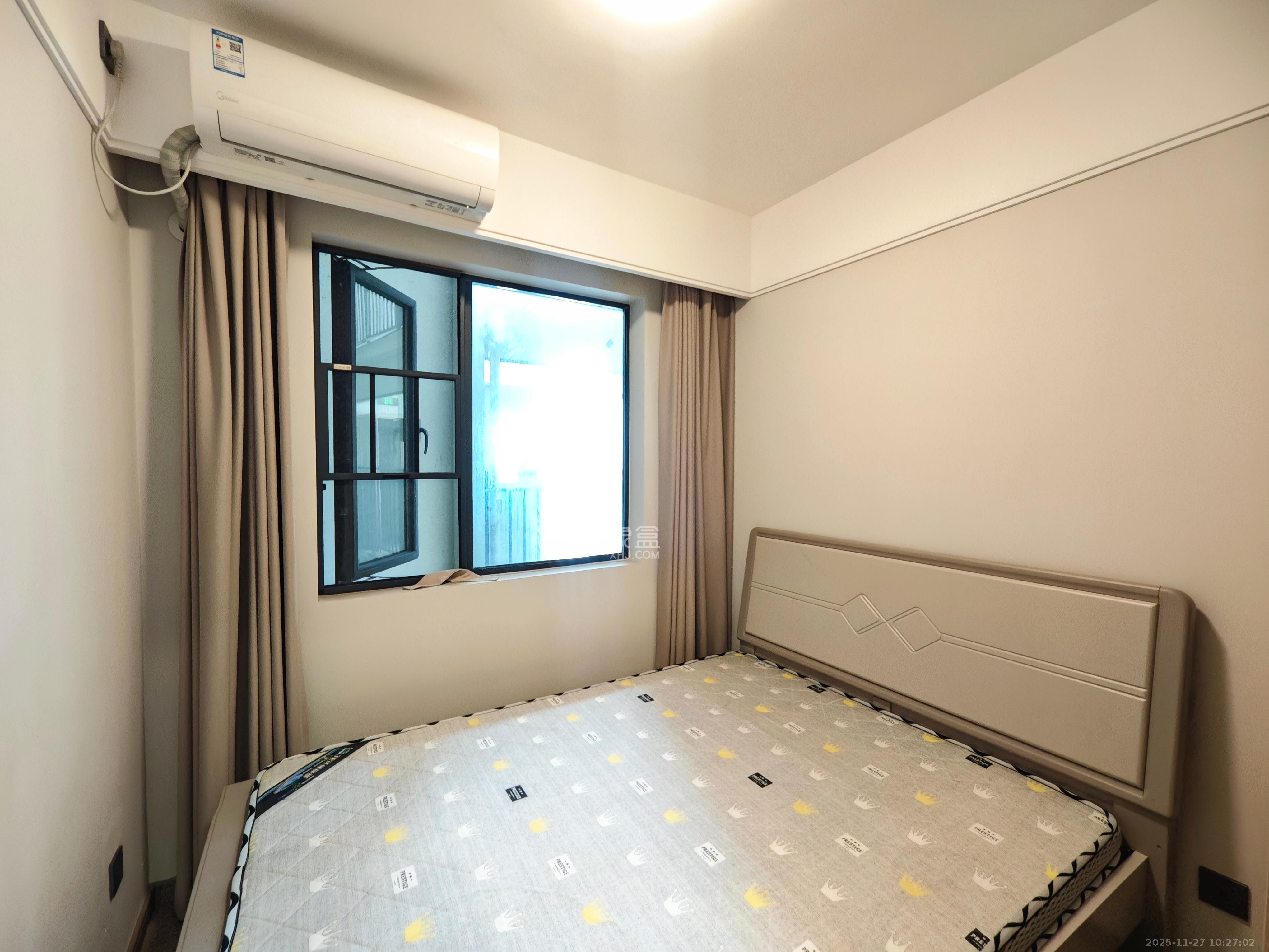 爱家当代境  3室2厅2卫    3200.0元/月室内图