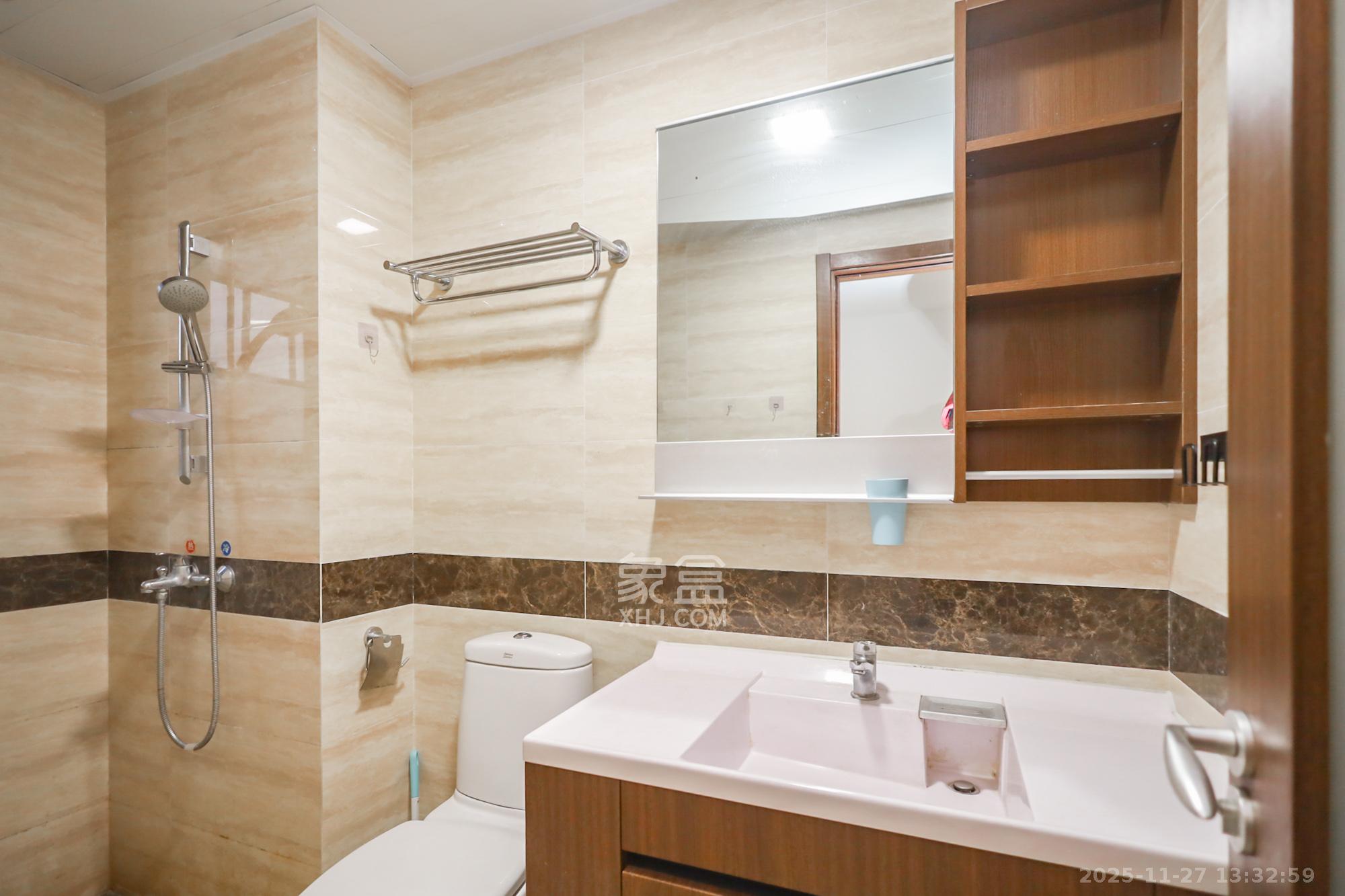 万科里金域国际 4室2厅2卫 249.0万 万科里金域国际 4室2厅2卫 249.0万卫生间