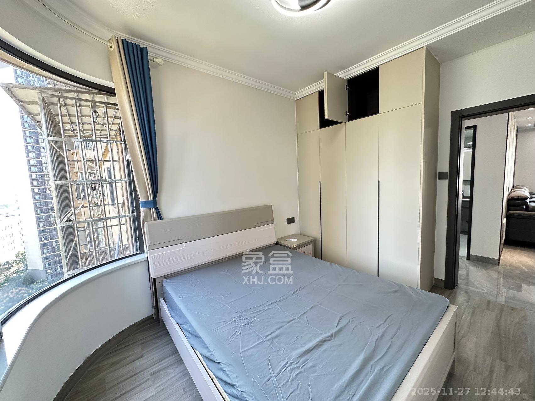 嘉雨东苑  3室2厅2卫    4380.0元/月室内图