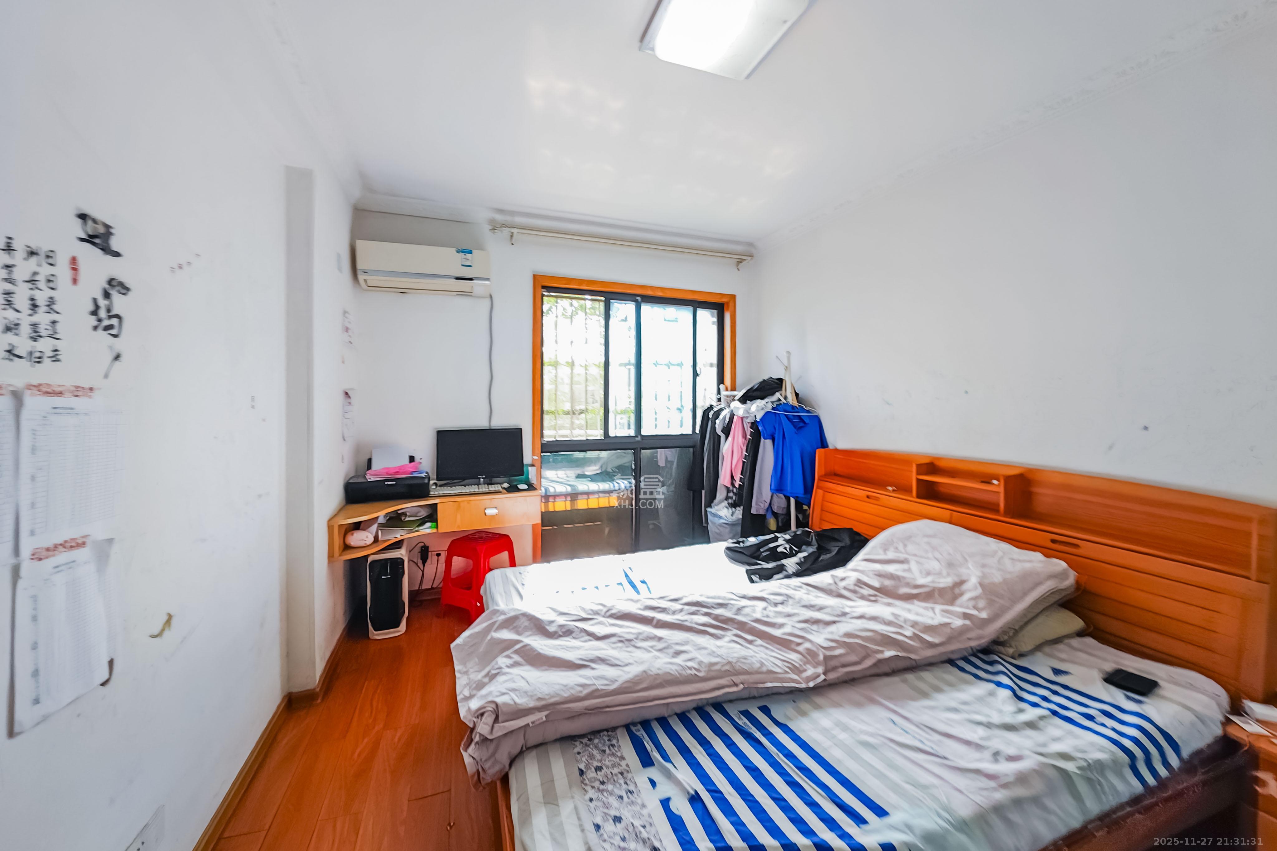 优山美地  2室2厅1卫    60.0万卧室