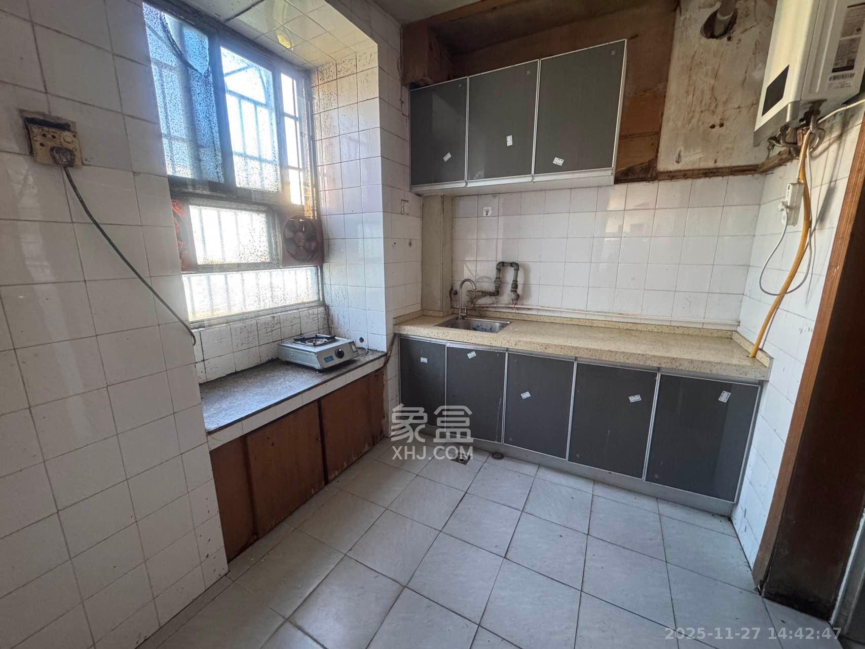 长沙市自来水有限公司金盆岭住宅区(赤岭路4号) 2室2厅1卫 1300.0元/月 长沙市自来水有限公司金盆岭住宅区(赤岭路4号) 2室2厅1卫 1300.0元/月室内图