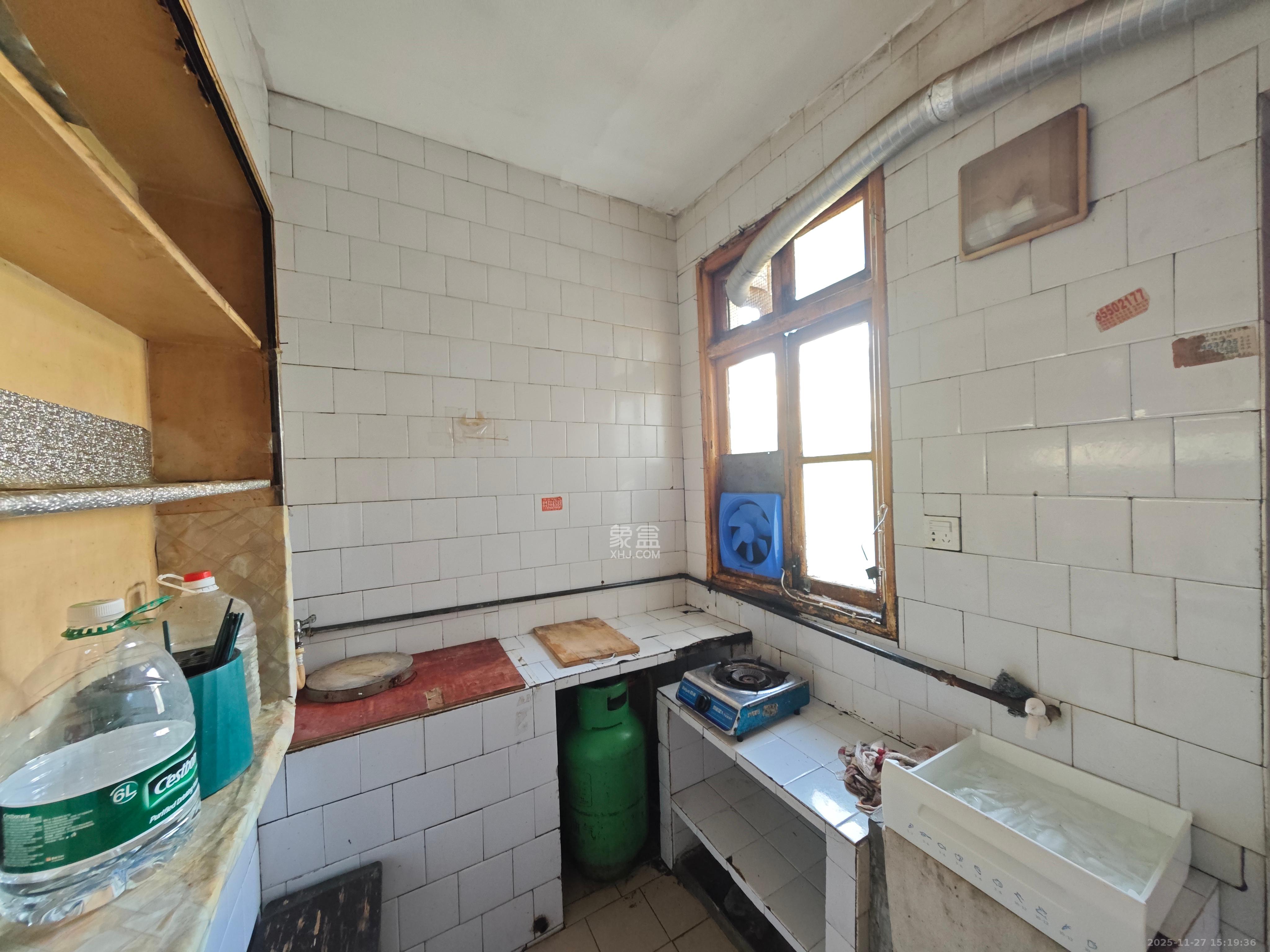 红花坡社区 2室1厅1卫 1000.0元/月 红花坡社区 2室1厅1卫 1000.0元/月室内图