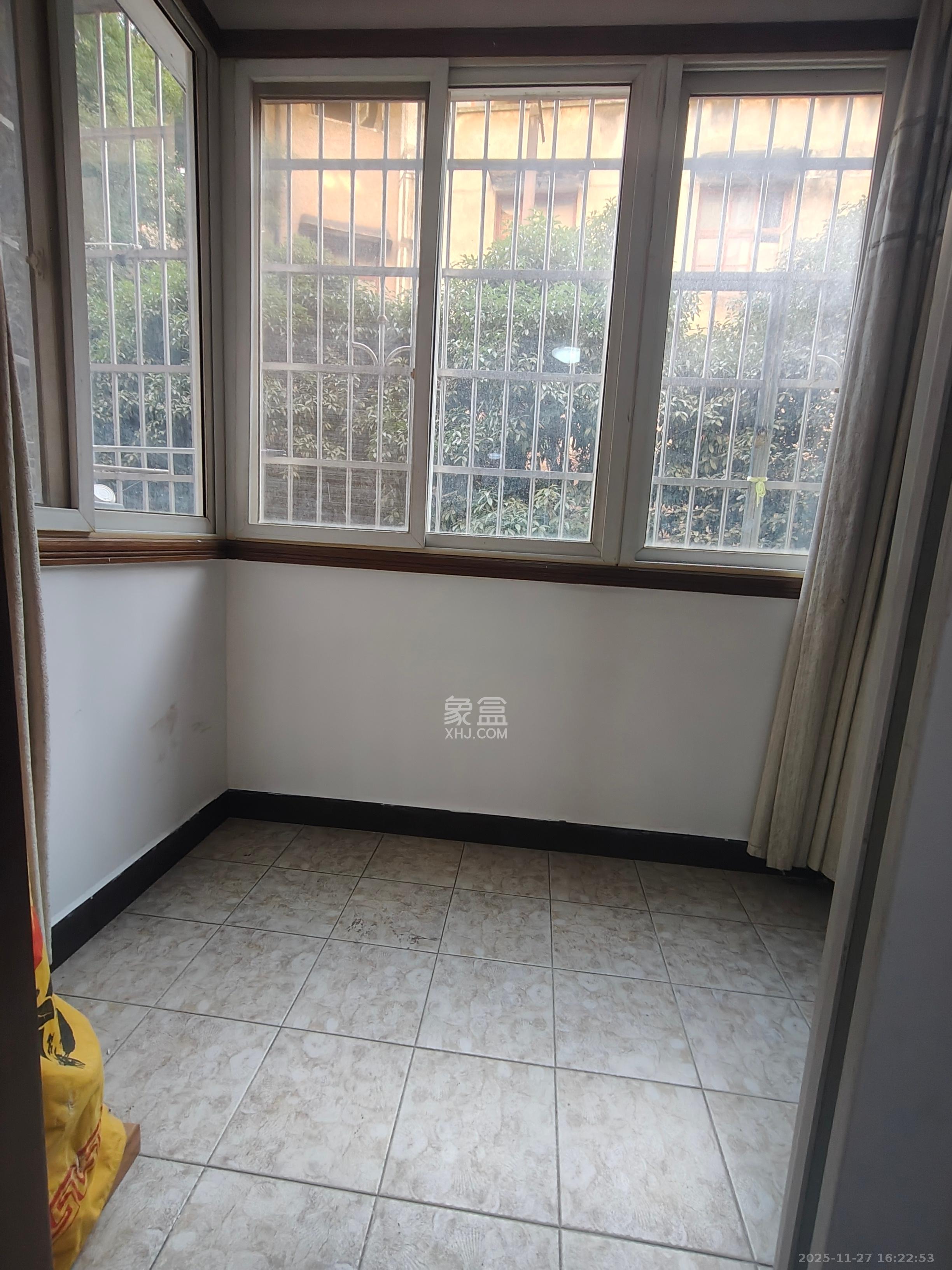 金信阳光在线  2室1厅1卫    1500.0元/月室内图