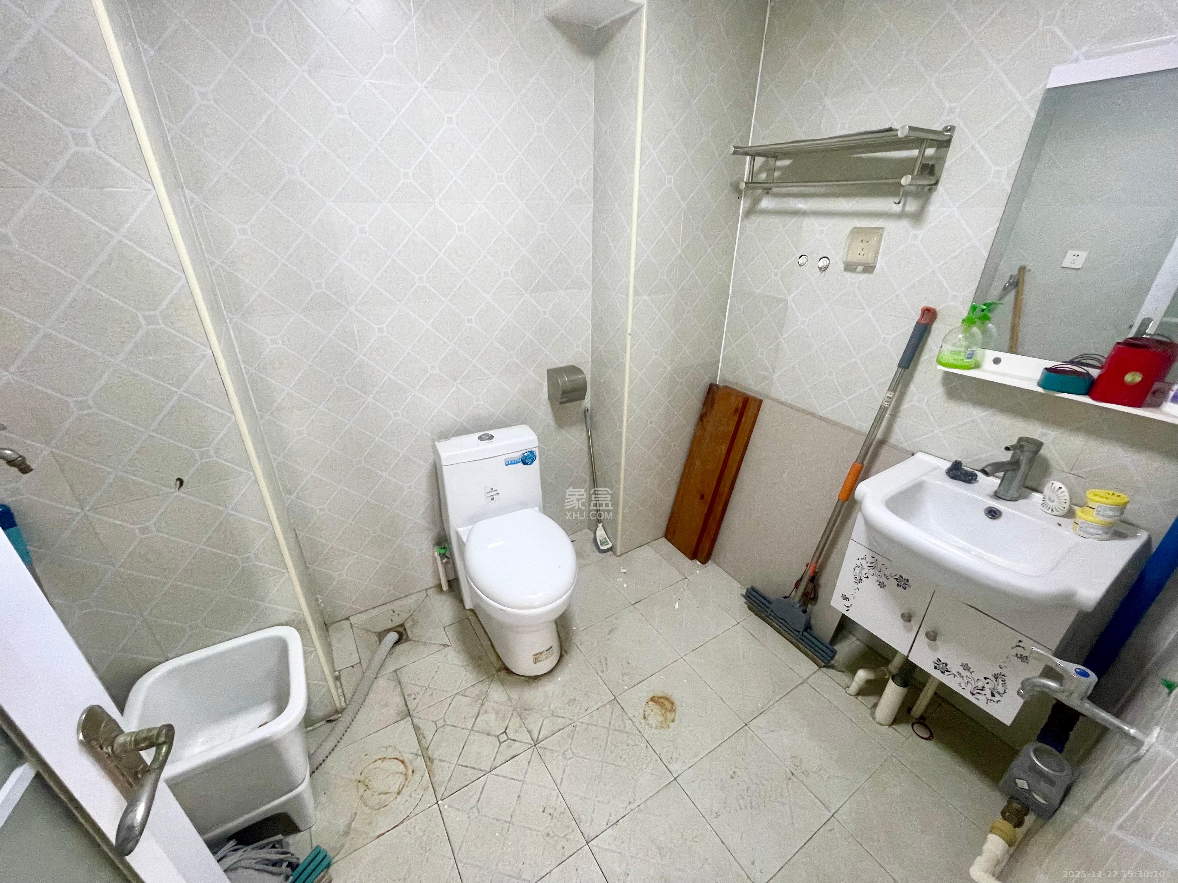 永林小时代 2室2厅1卫 1800.0元/月 永林小时代 2室2厅1卫 1800.0元/月室内图