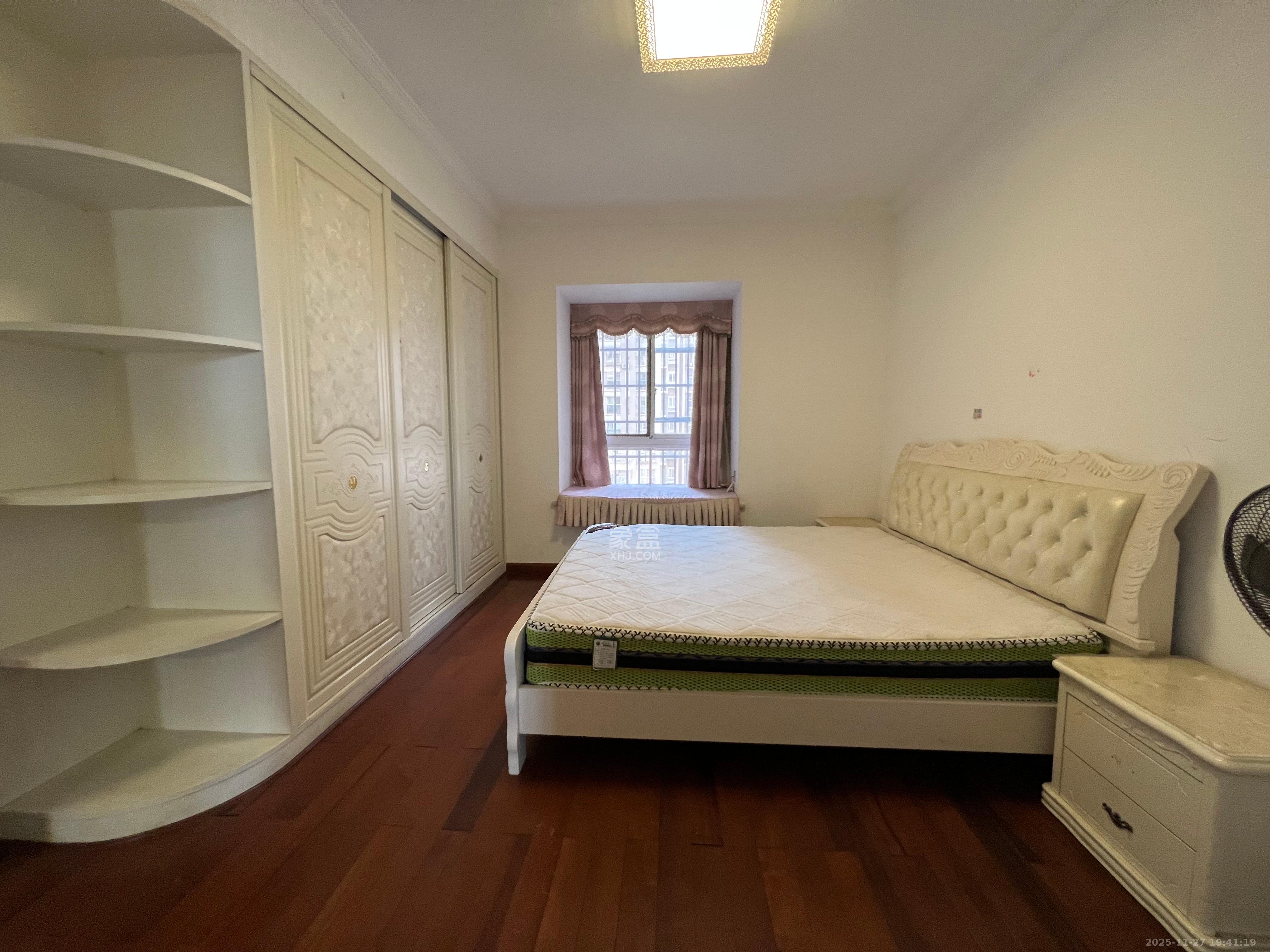 上河国际C区 3室2厅2卫 3200.0元/月 上河国际C区 3室2厅2卫 3200.0元/月室内图