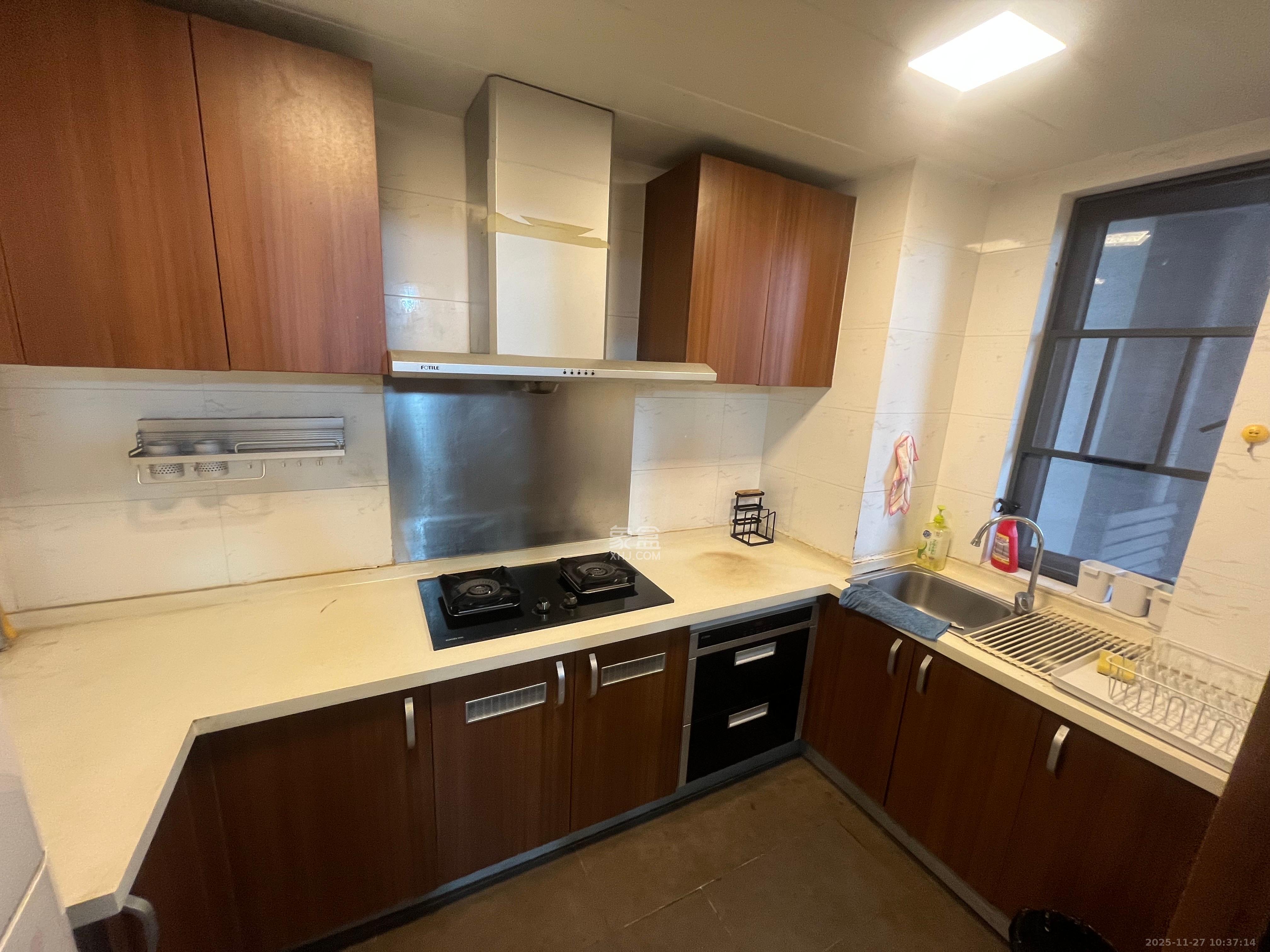 万科金域华府一期 3室2厅2卫 3000.0元/月 万科金域华府一期 3室2厅2卫 3000.0元/月室内图