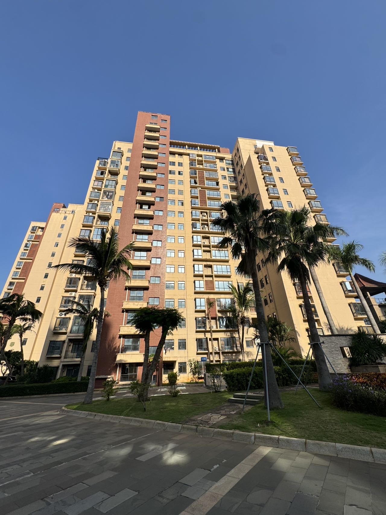 西海瑞园  3室2厅1卫    108.0万