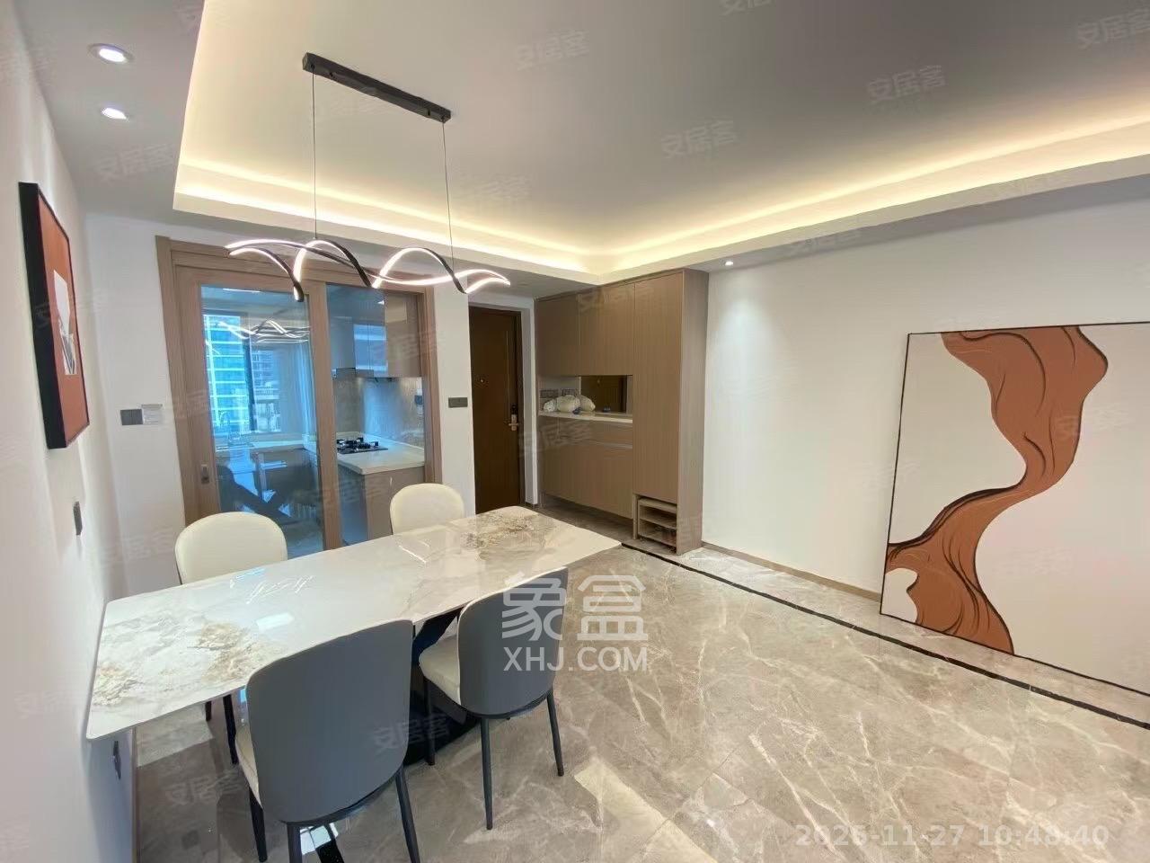 旭辉雨花郡  4室2厅2卫    4500.0元/月室内图