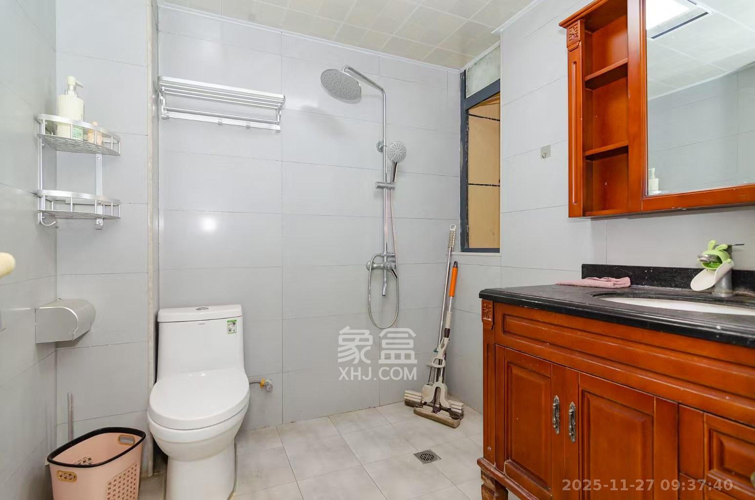 澳海澜庭  4室2厅2卫    2200.0元/月室内图