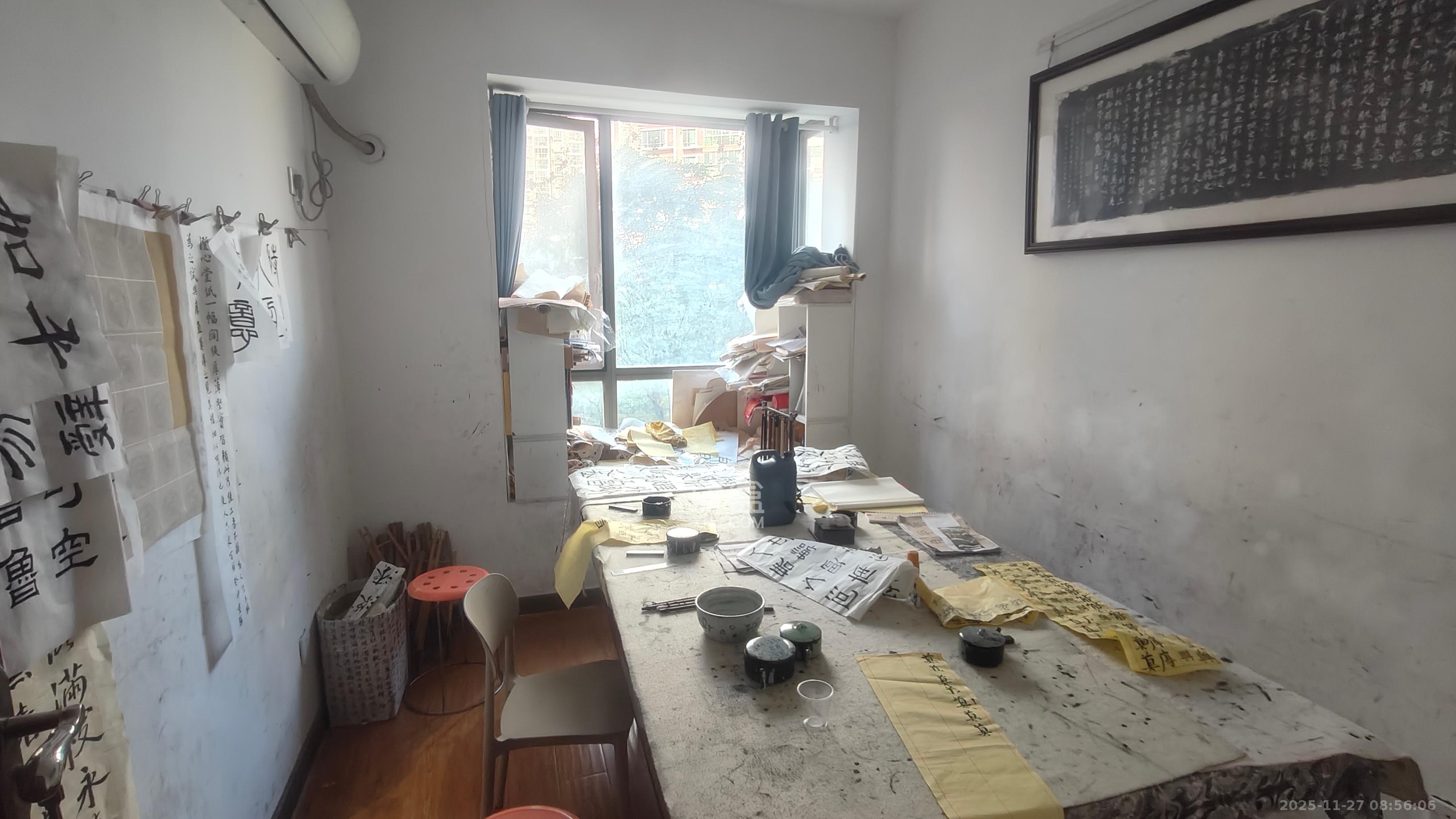 新城新世界一二三期  3室2厅1卫    2700.0元/月室内图