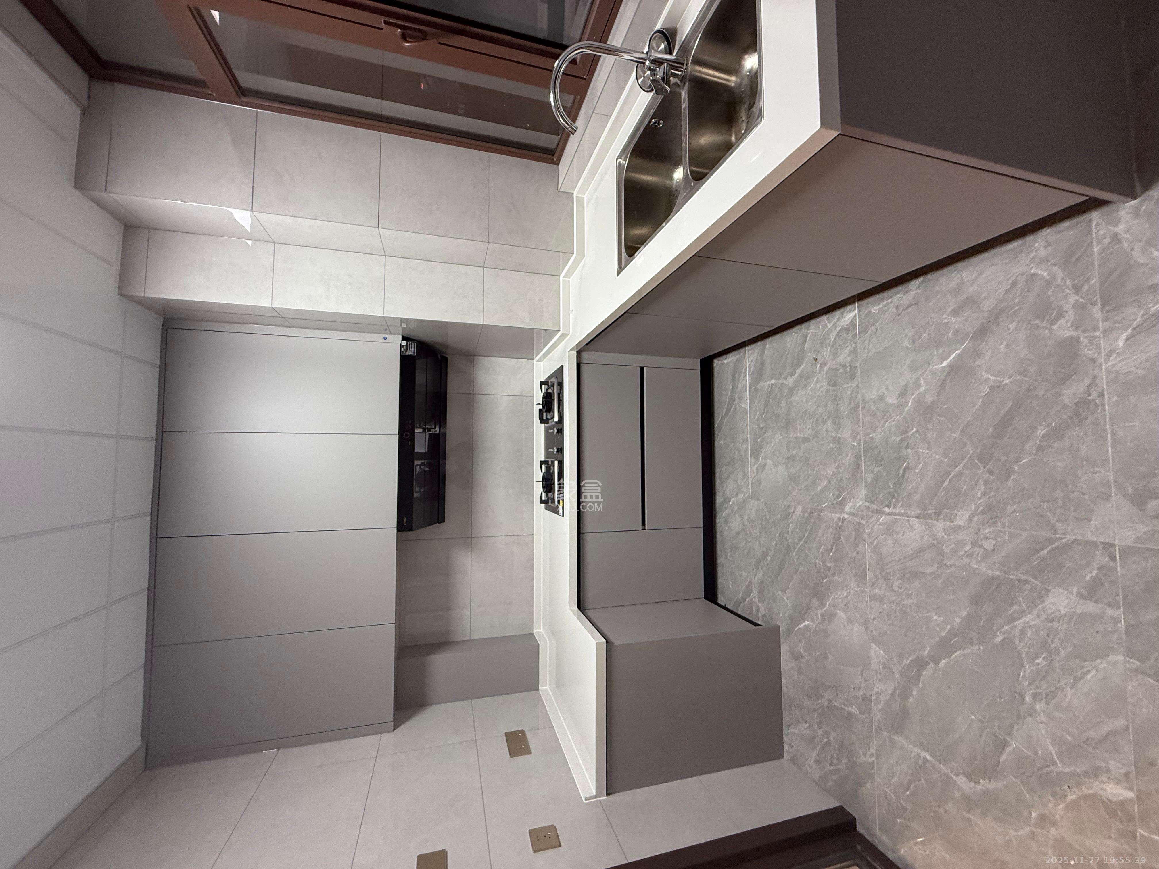 富兴时代御城  3室2厅2卫    7500.0元/月室内图