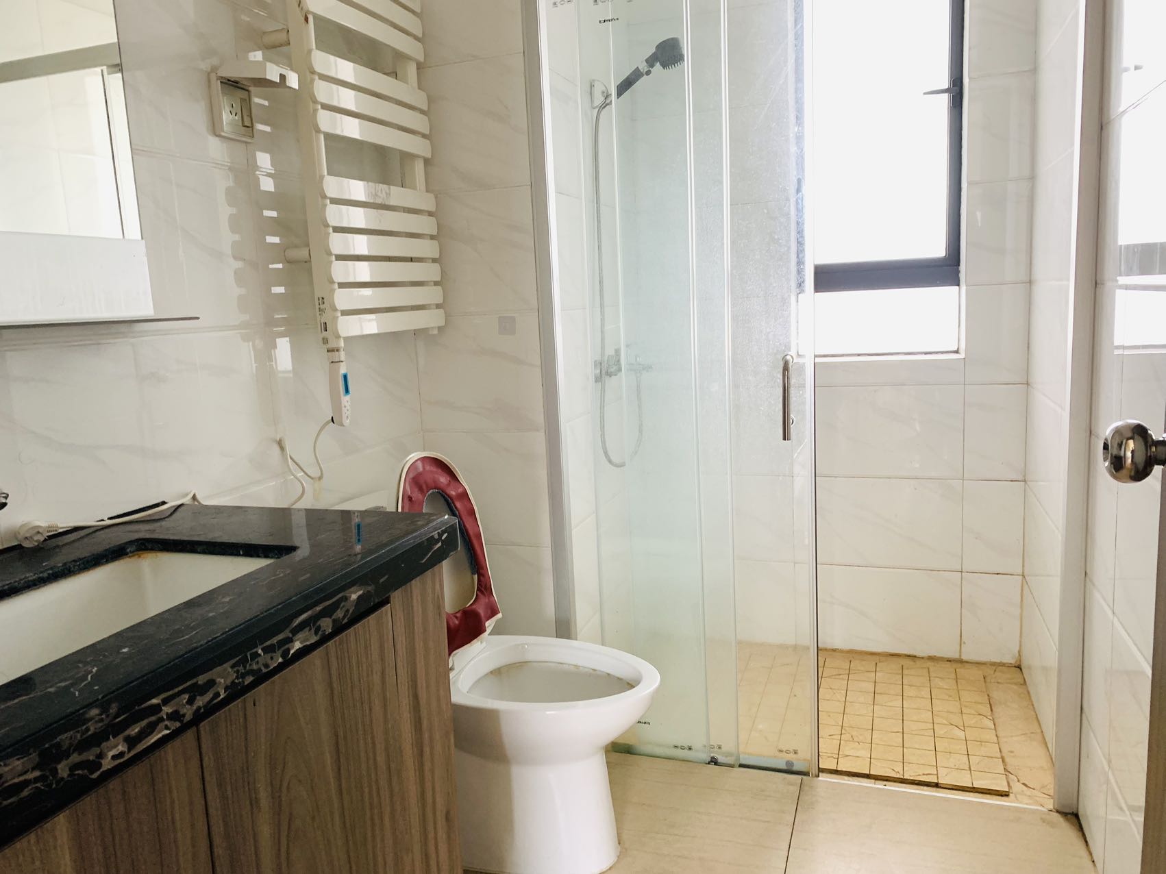 碧桂园梓山府  3室2厅2卫    2000.0元/月室内图