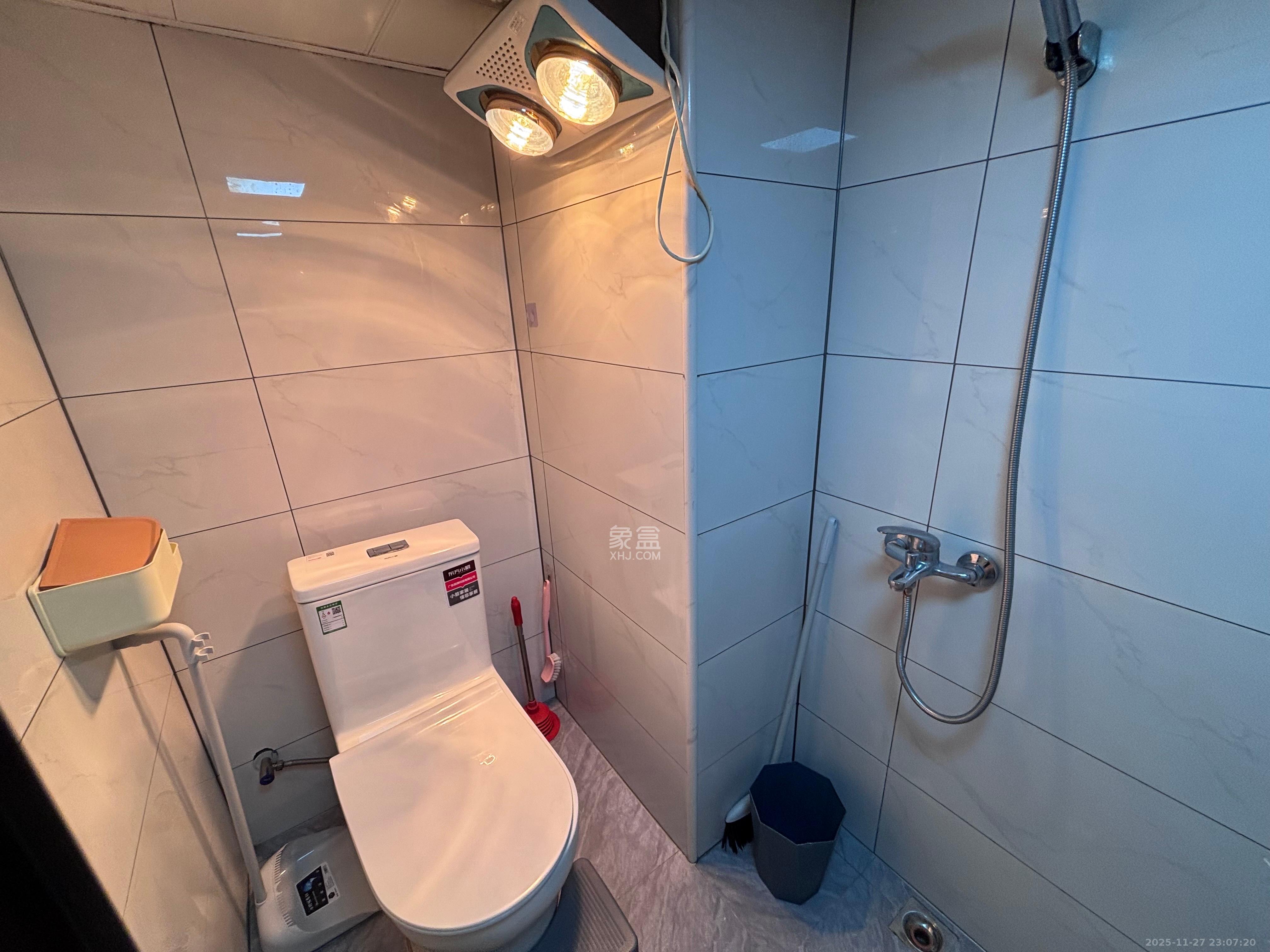 龙湖湘江星座(祺鑫星座公寓) 1室1厅1卫 1200.0元/月 龙湖湘江星座(祺鑫星座公寓) 1室1厅1卫 1200.0元/月室内图