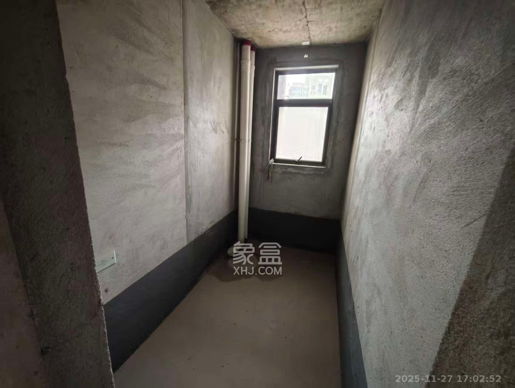 润和星河玥  1室0厅0卫    1800.0元/月