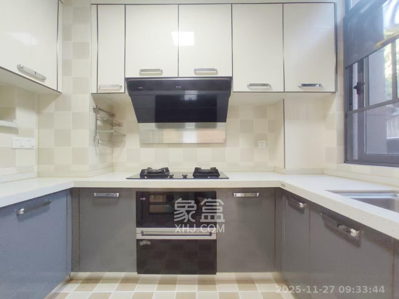 南山十里天池  4室2厅2卫    2200.0元/月室内图