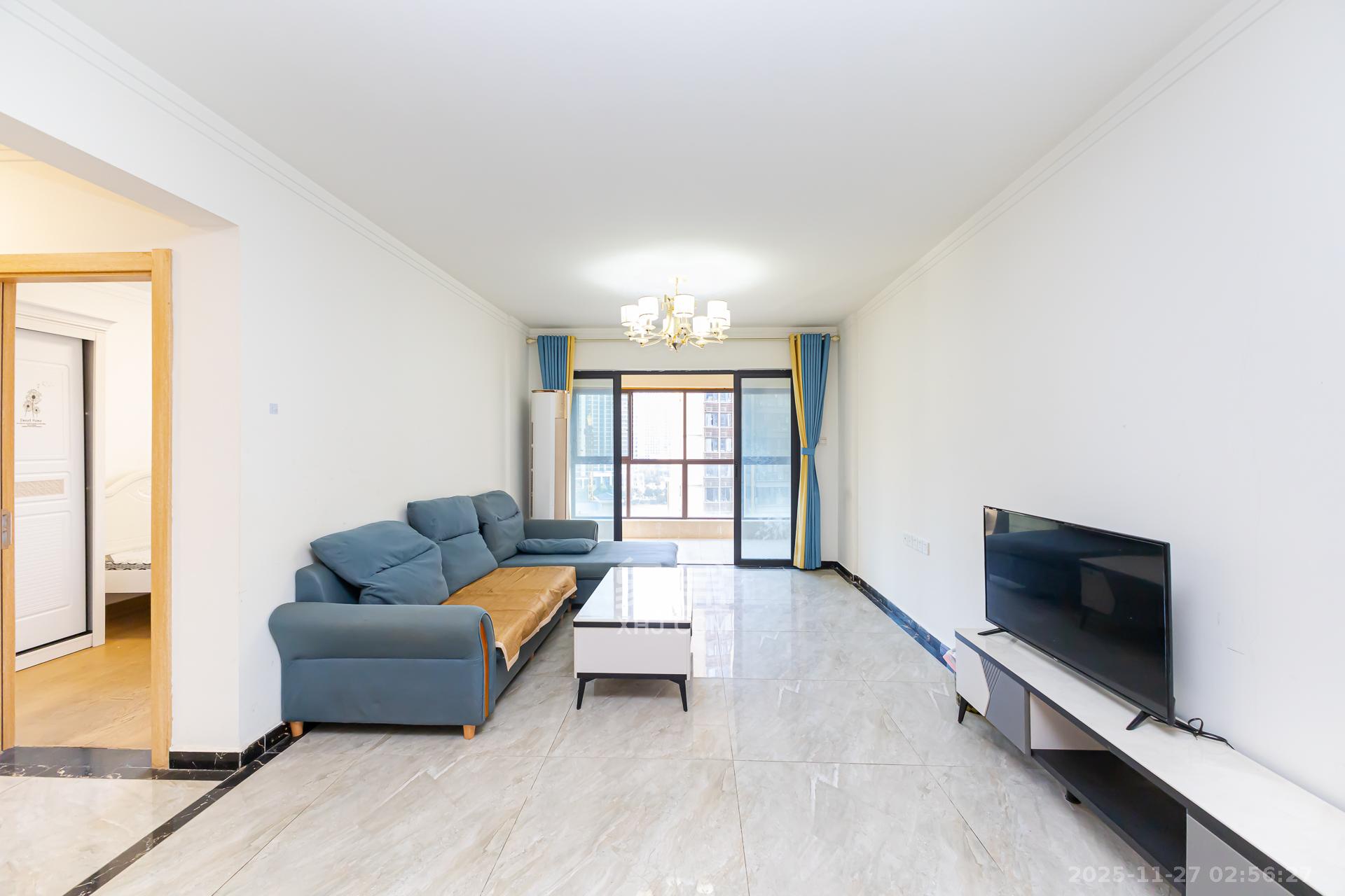 万润滨江天著 3室2厅2卫 106.0万 万润滨江天著 3室2厅2卫 106.0万客厅