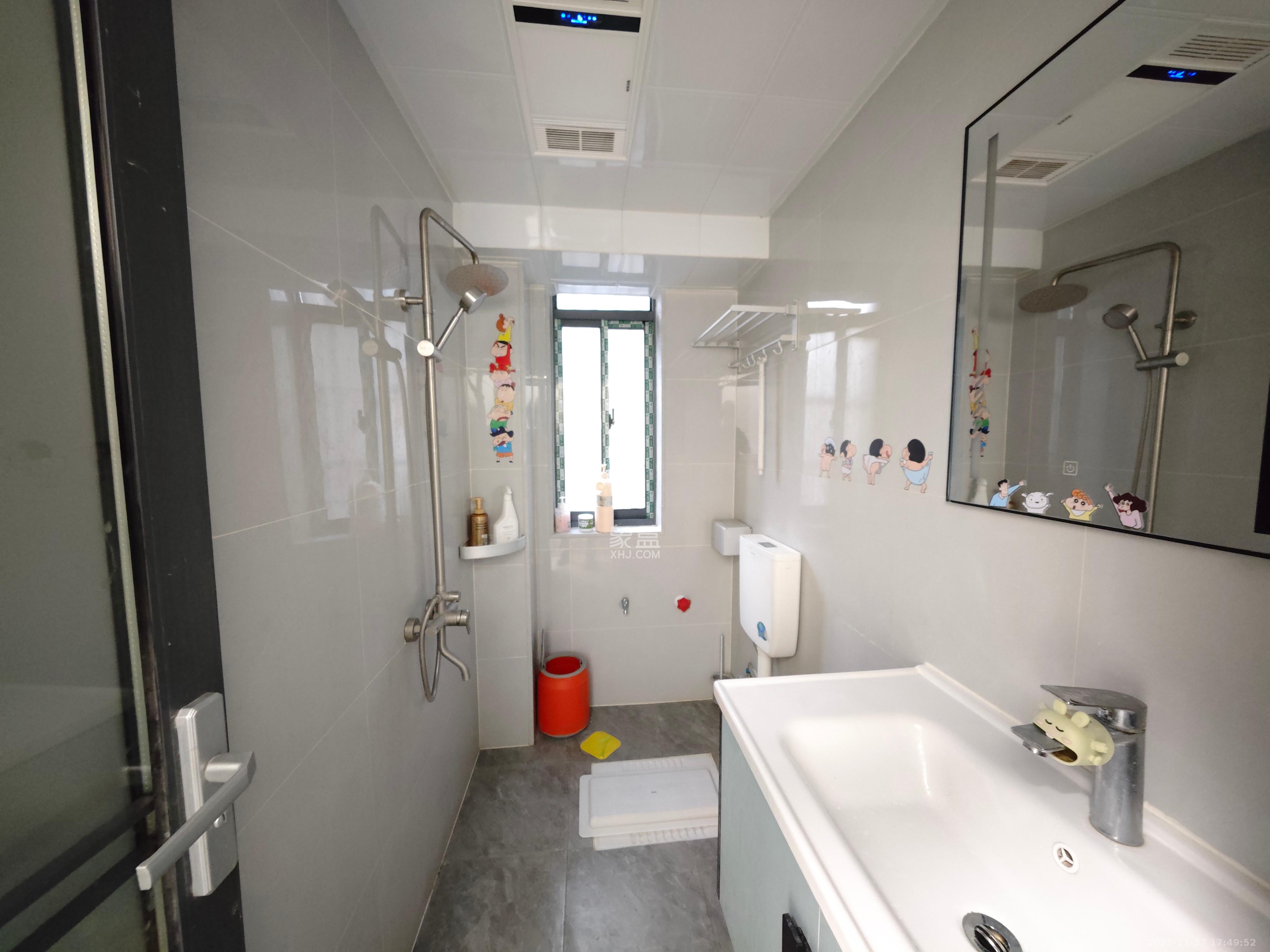 红旗区二片  2室1厅1卫    2500.0元/月室内图