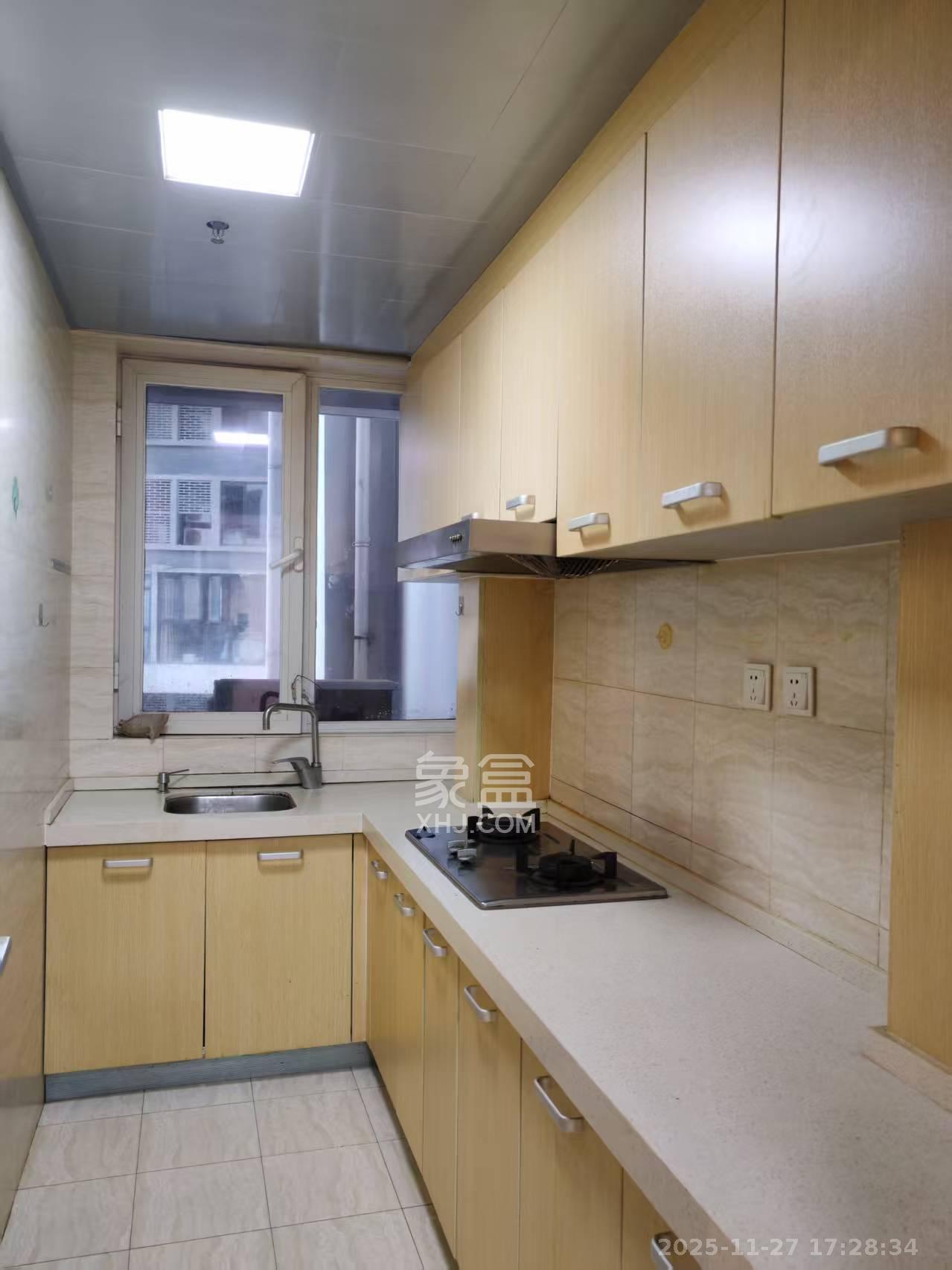 北辰三角洲E3区  1室1厅1卫    2000.0元/月室内图