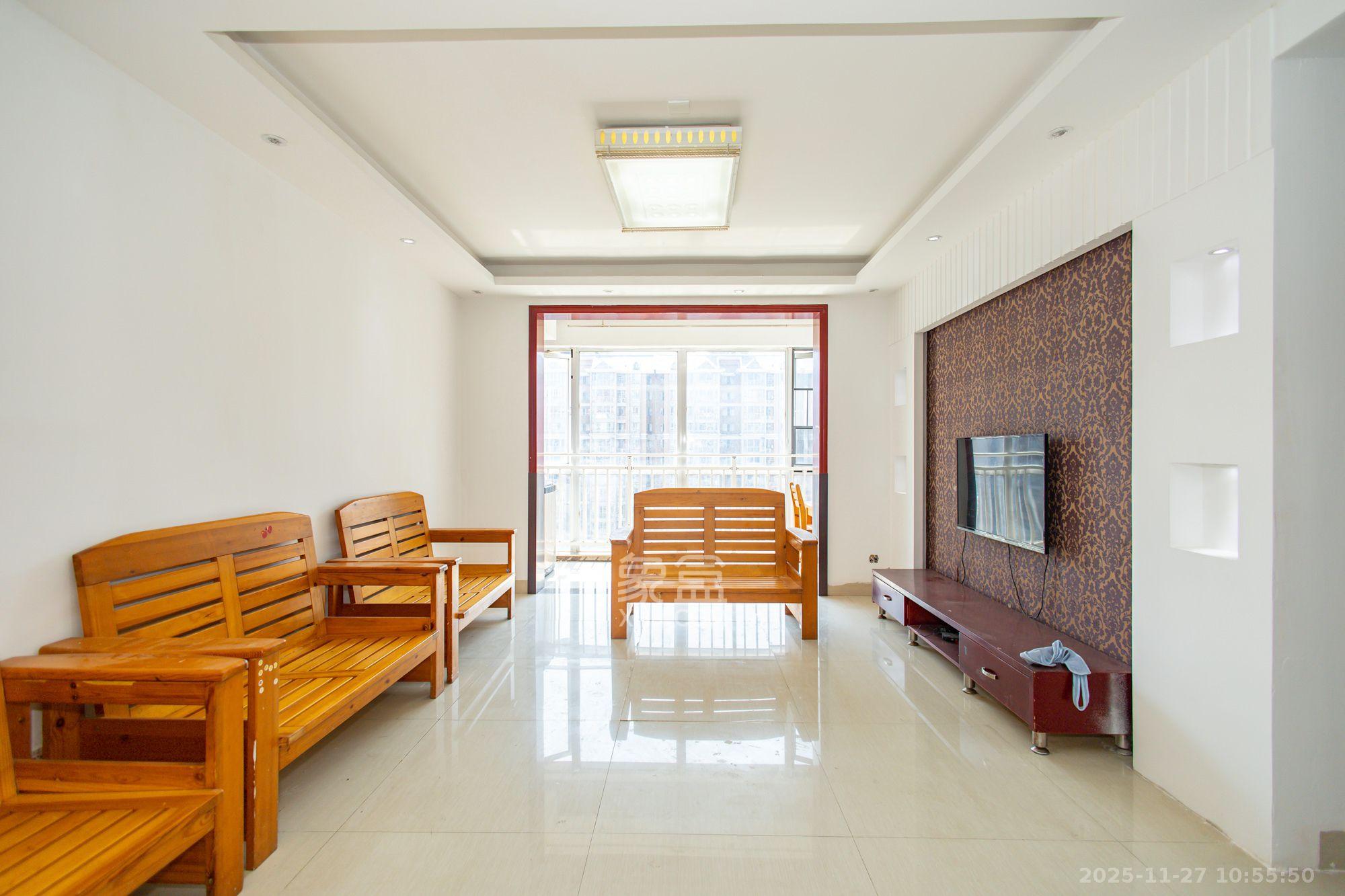 恒广国际景园一二区  2室2厅1卫    1700.0元/月室内图