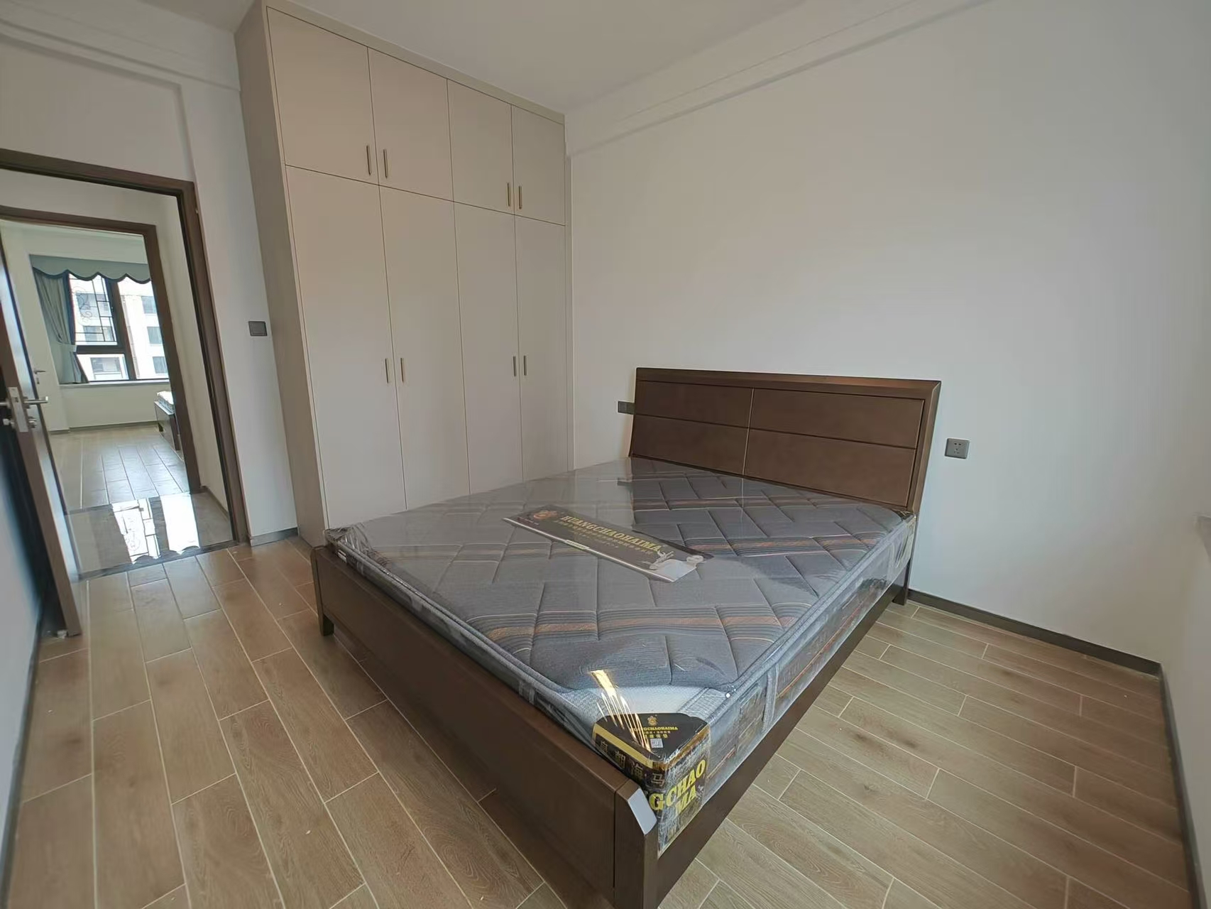 海航豪庭南苑 4室2厅2卫 7000.0元/月 海航豪庭南苑 4室2厅2卫 7000.0元/月室内图