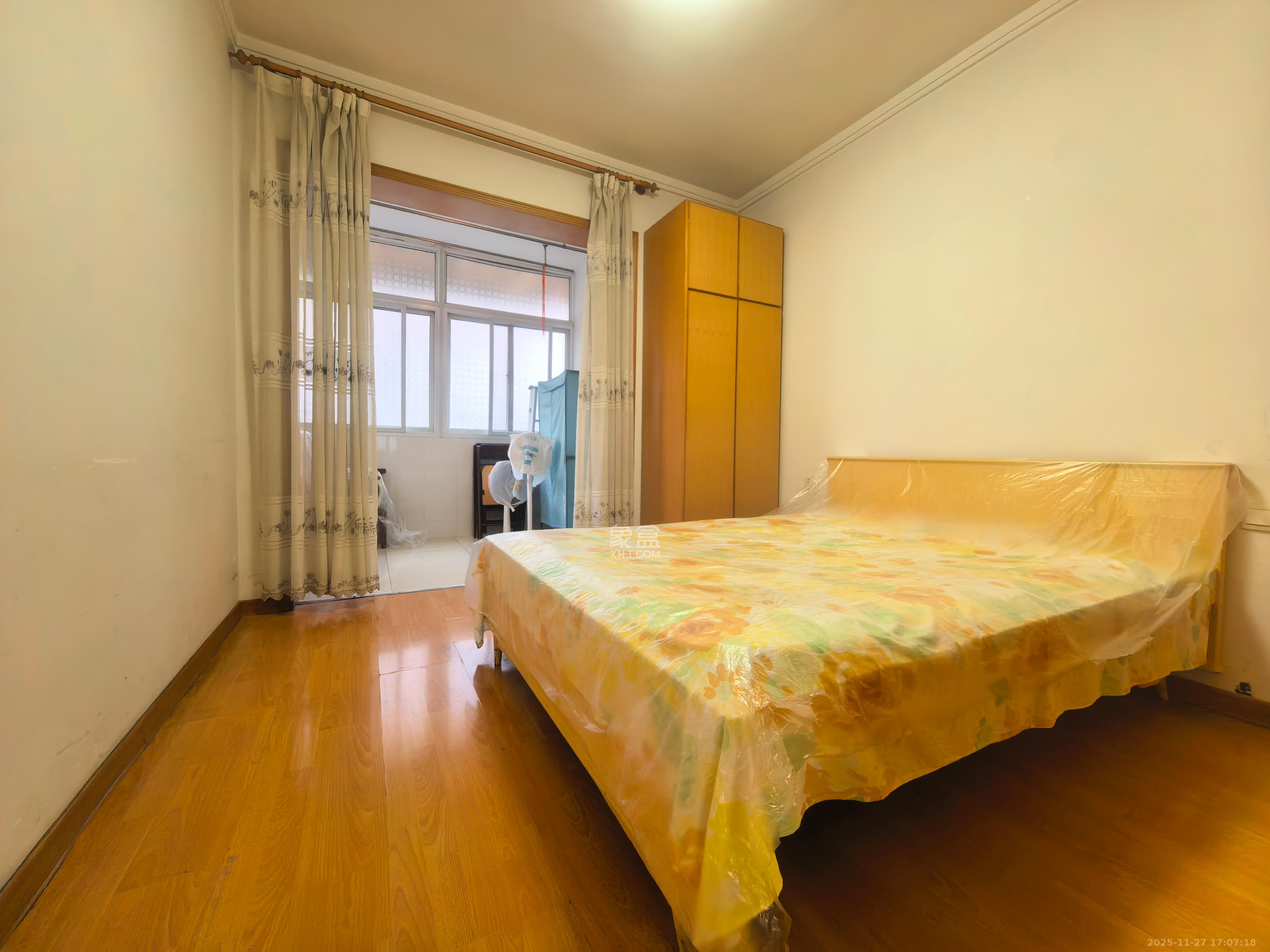 交通技校宿舍 3室2厅1卫 3000.0元/月 交通技校宿舍 3室2厅1卫 3000.0元/月室内图