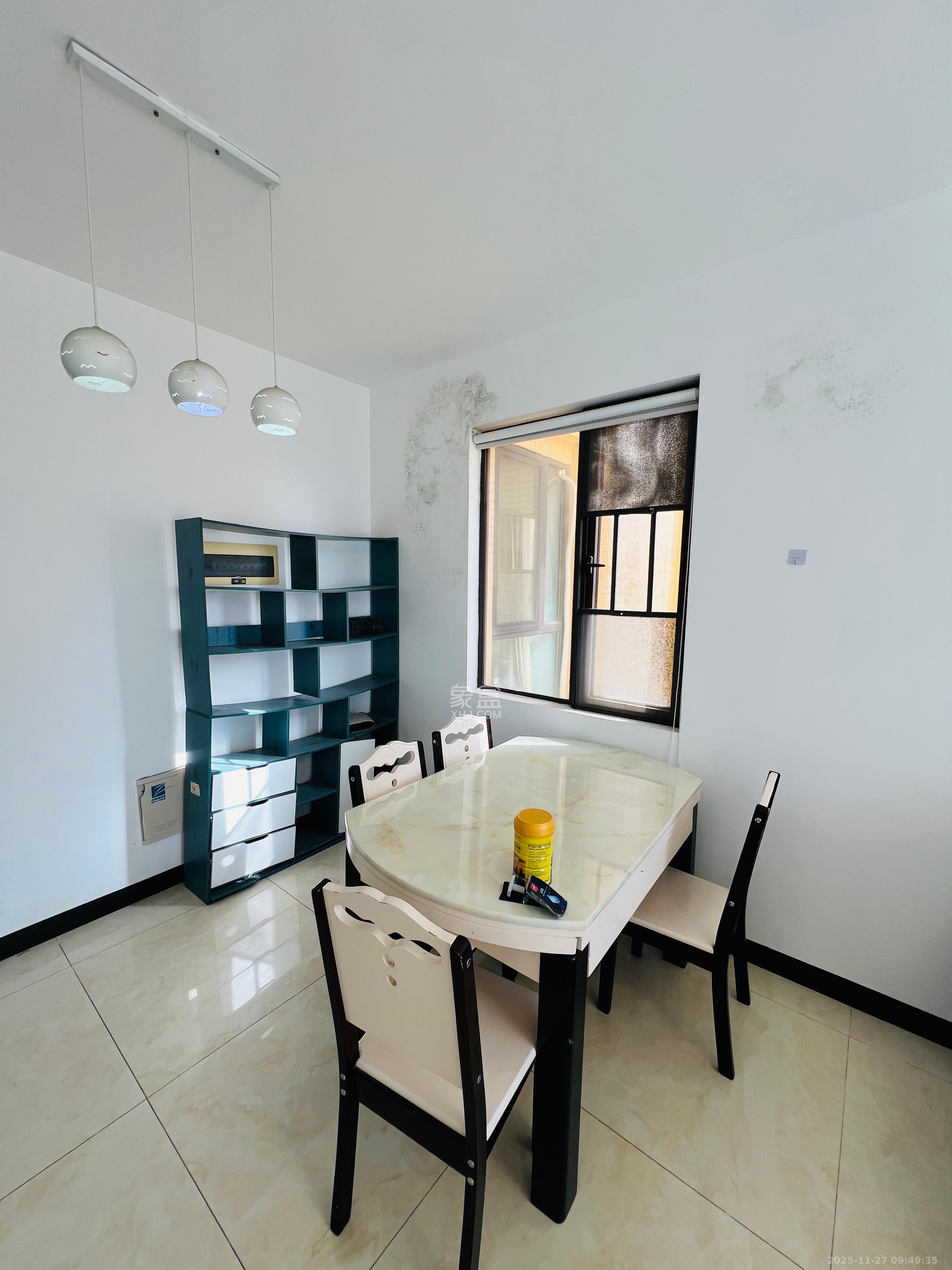 欧莱雅郡  3室2厅1卫    2000.0元/月