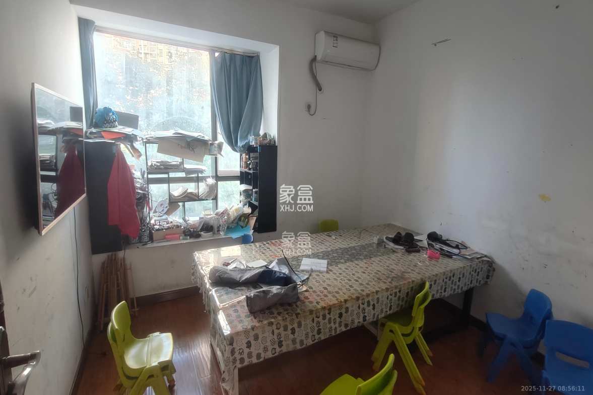 新城新世界一二三期 3室2厅1卫 2700.0元/月 新城新世界一二三期 3室2厅1卫 2700.0元/月室内图