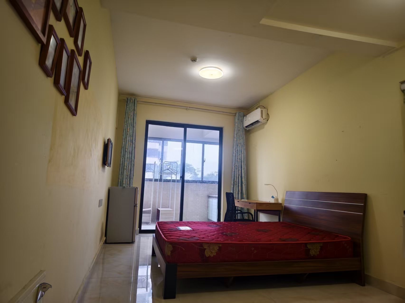 新城吾悦广场 1室1厅1卫 1800.0元/月 新城吾悦广场 1室1厅1卫 1800.0元/月室内图