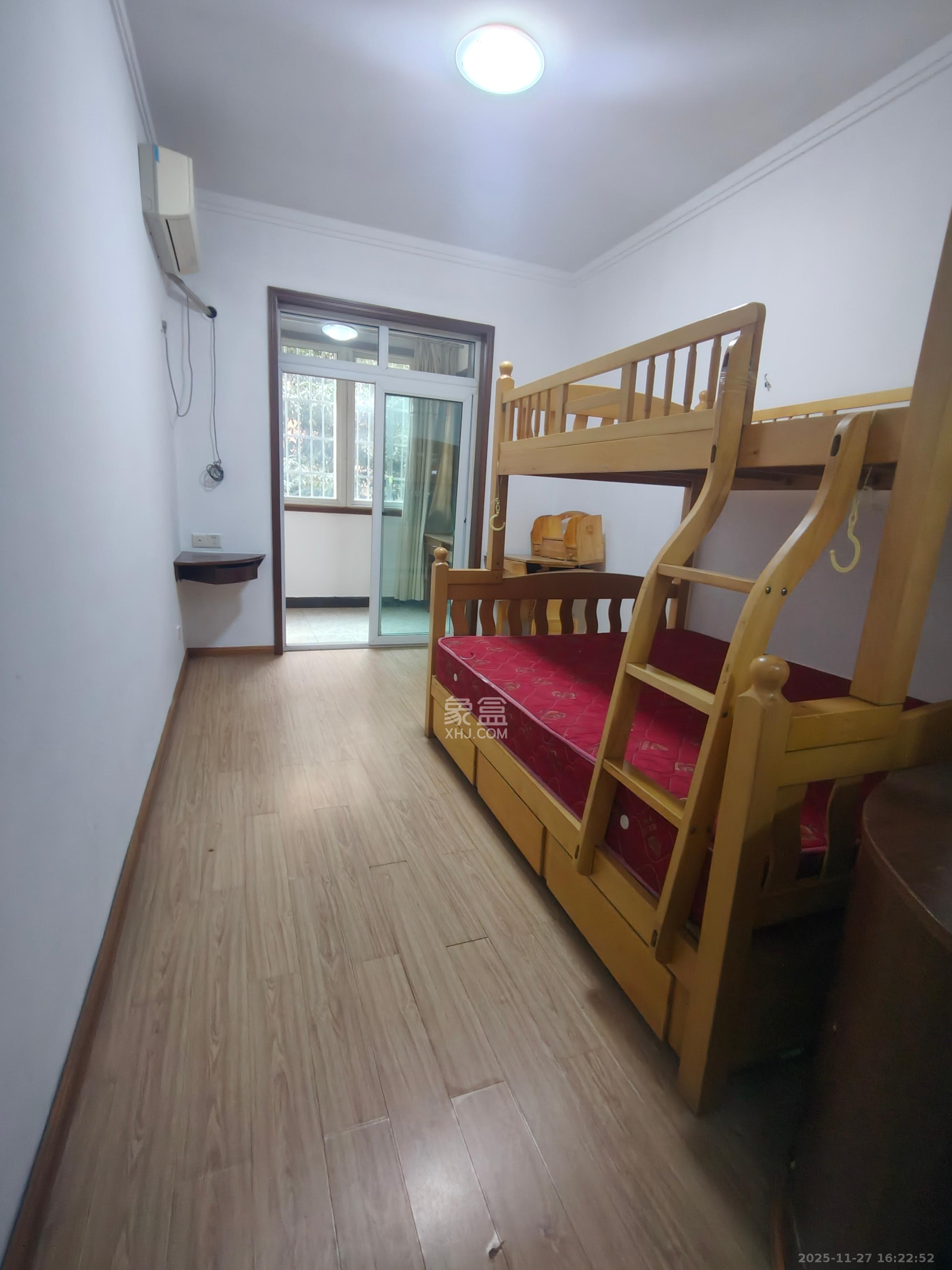 金信阳光在线  2室1厅1卫    1500.0元/月室内图