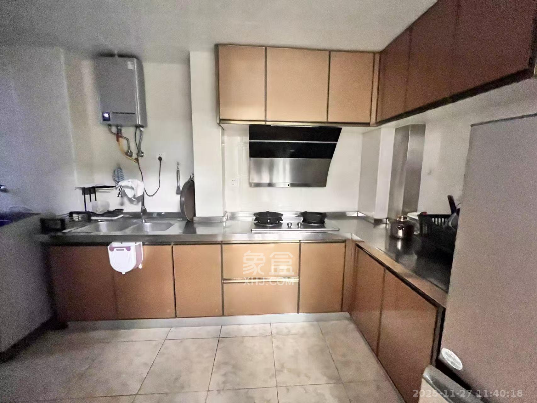 联丰苑 2室2厅1卫 1500.0元/月 联丰苑 2室2厅1卫 1500.0元/月室内图